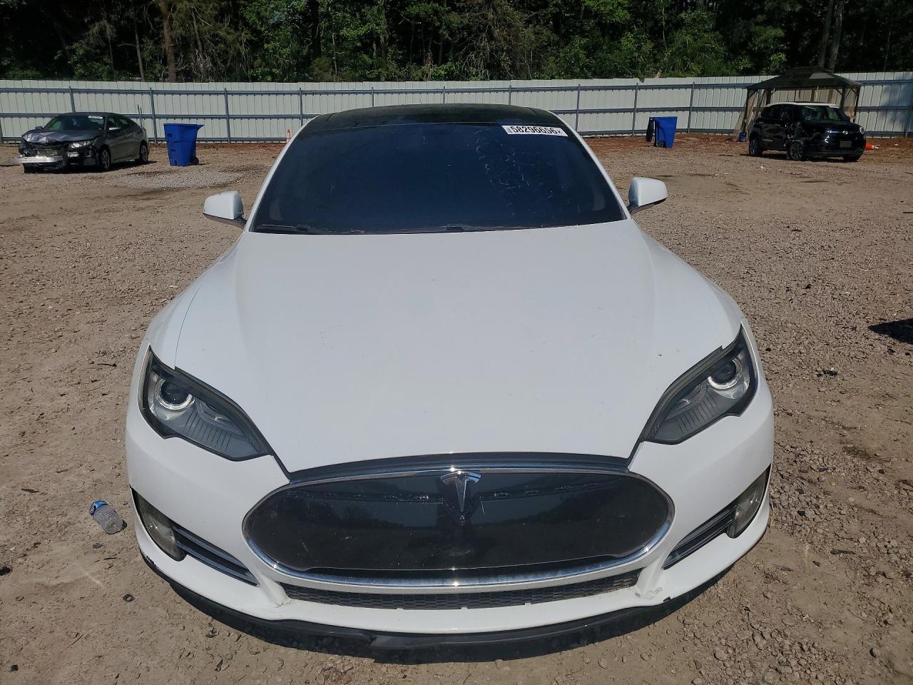 2013 Tesla Model S White vin: 5YJSA1AC0DFP10947