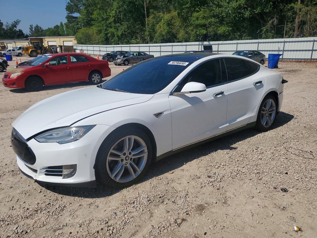 2013 Tesla Model S White vin: 5YJSA1AC0DFP10947