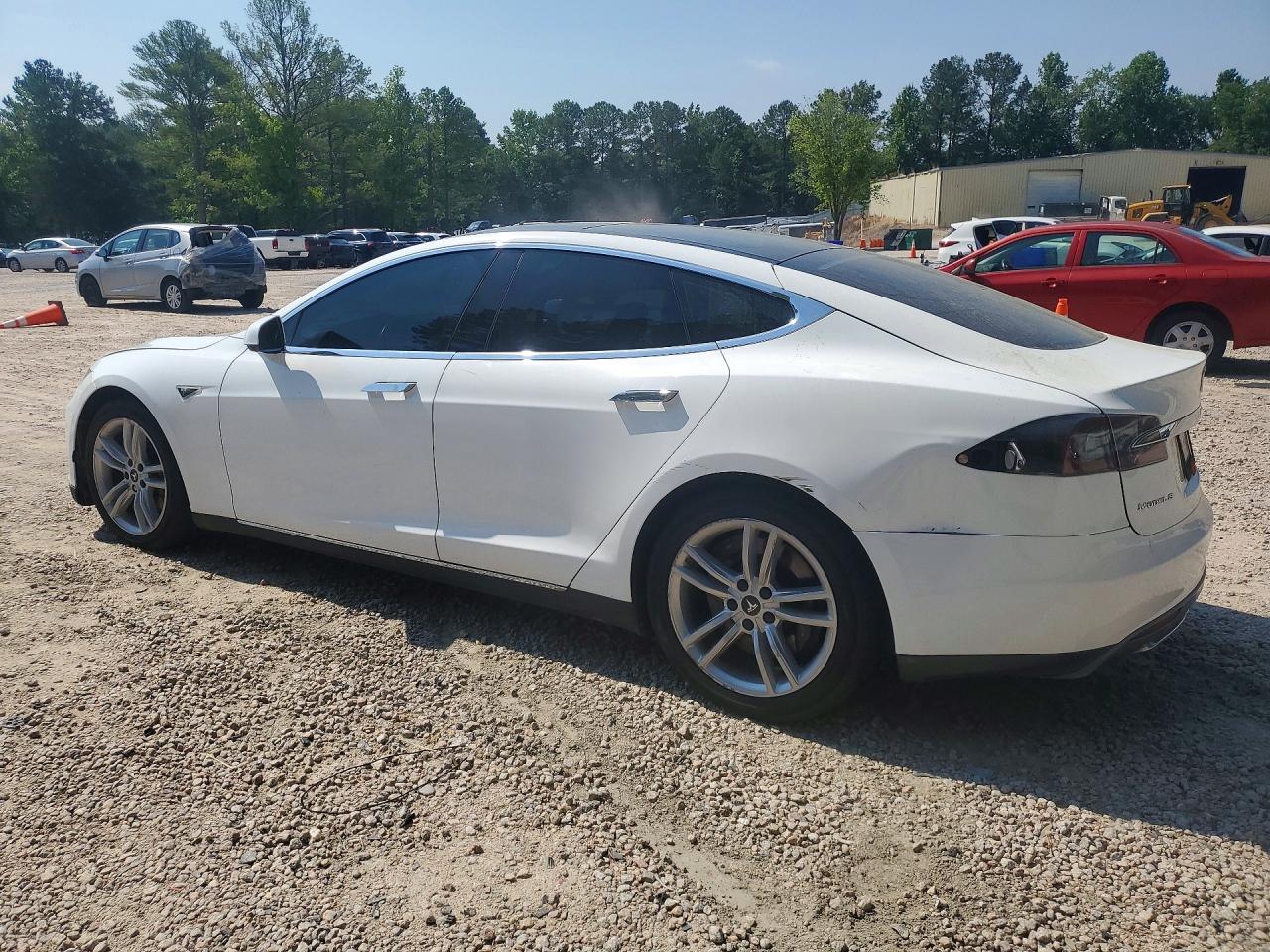 2013 Tesla Model S White vin: 5YJSA1AC0DFP10947