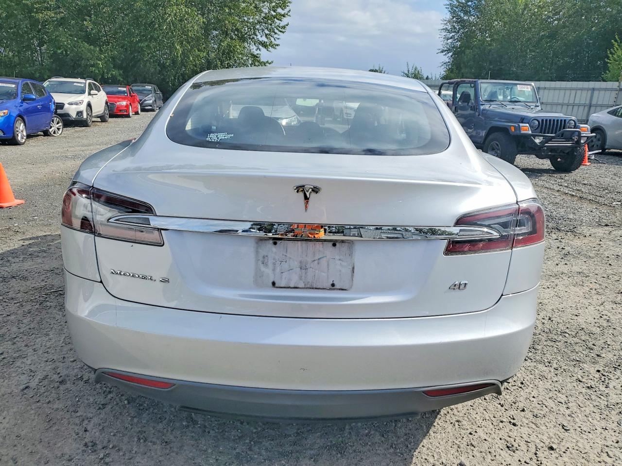 2013 Tesla Model S Silver vin: 5YJSA1AC7DFP10170