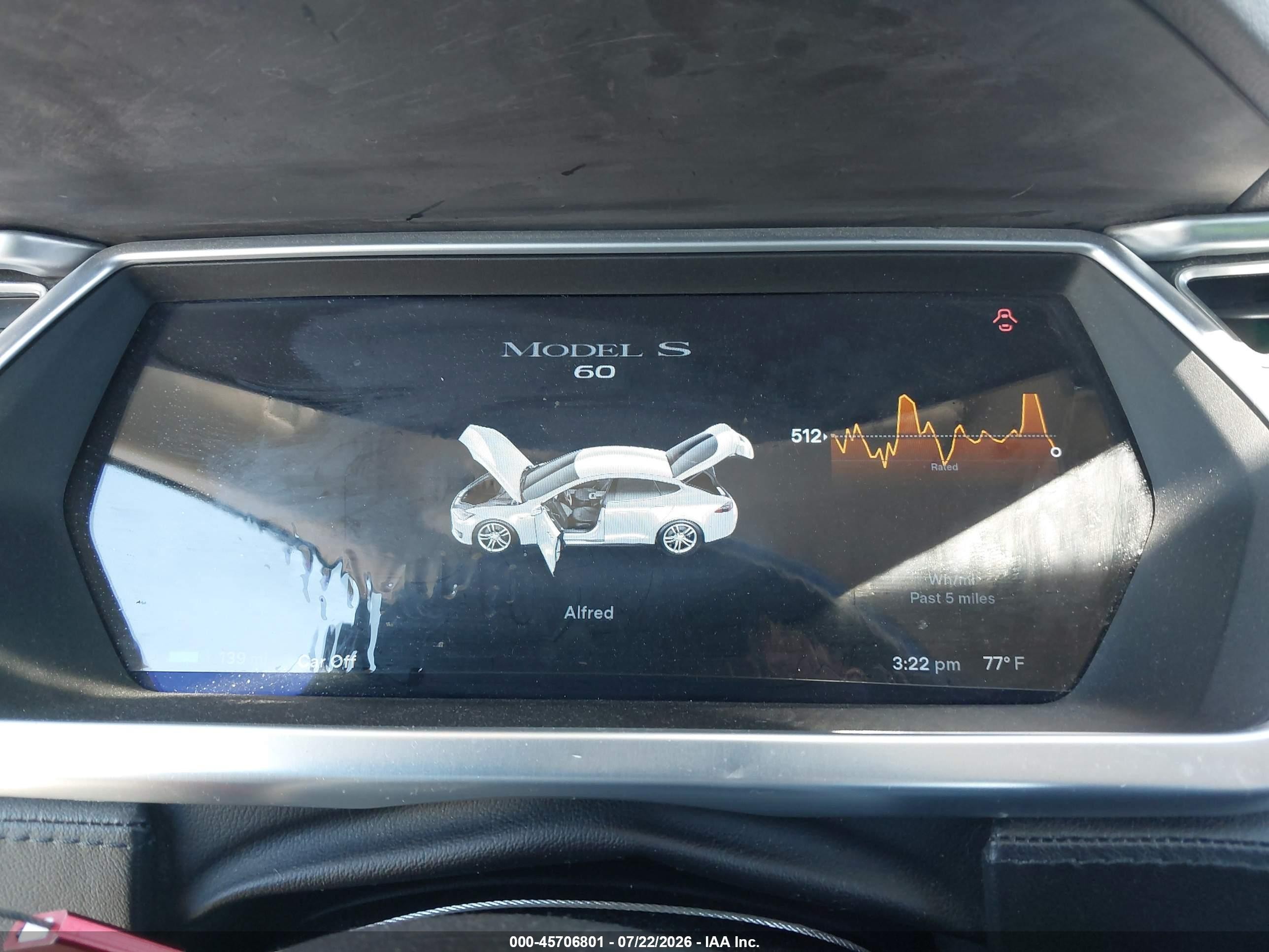 2013 Tesla Model S   Silver vin: 5YJSA1AC7DFP10802