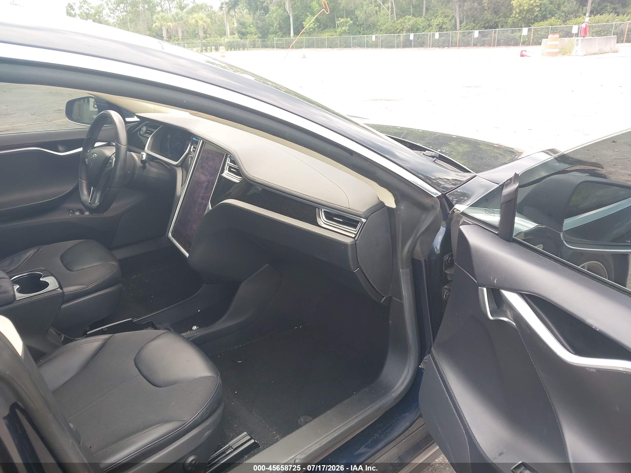 2013 Tesla Model S Navy vin: 5YJSA1AG8DFP11654