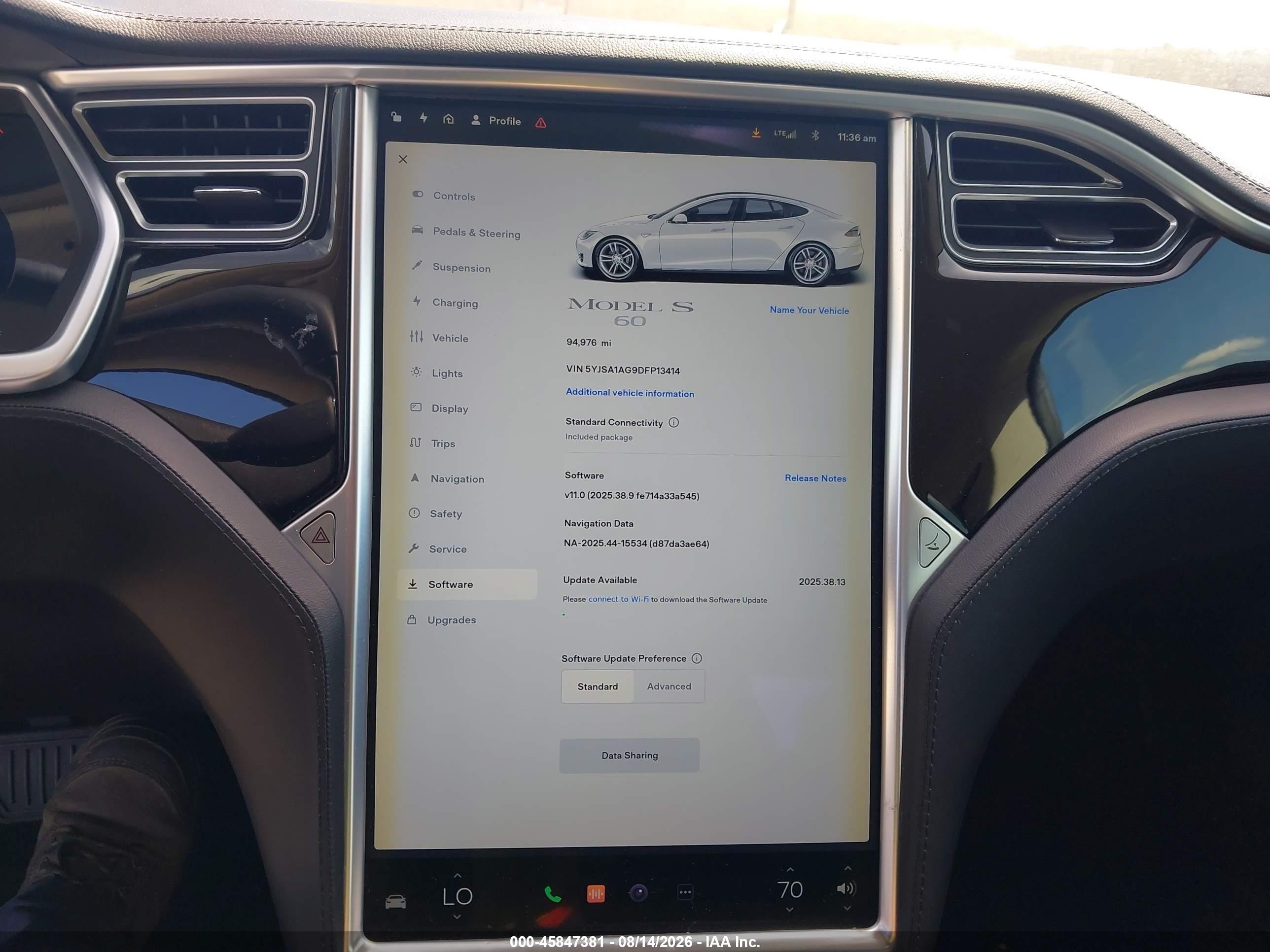 2013 Tesla Model S   White vin: 5YJSA1AG9DFP13414