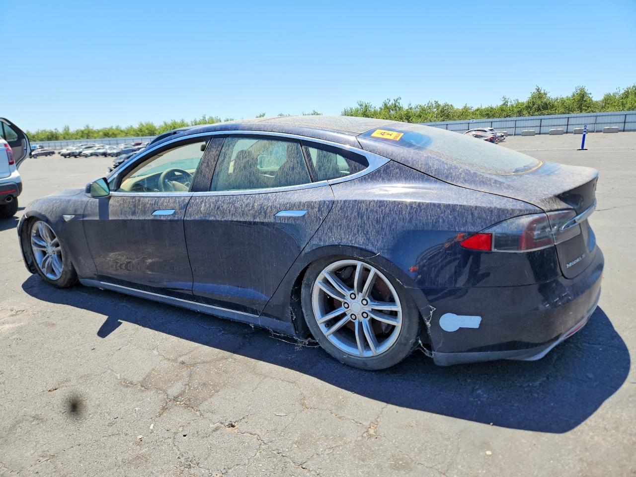 2013 Tesla Model S Blue vin: 5YJSA1CG2DFP04938