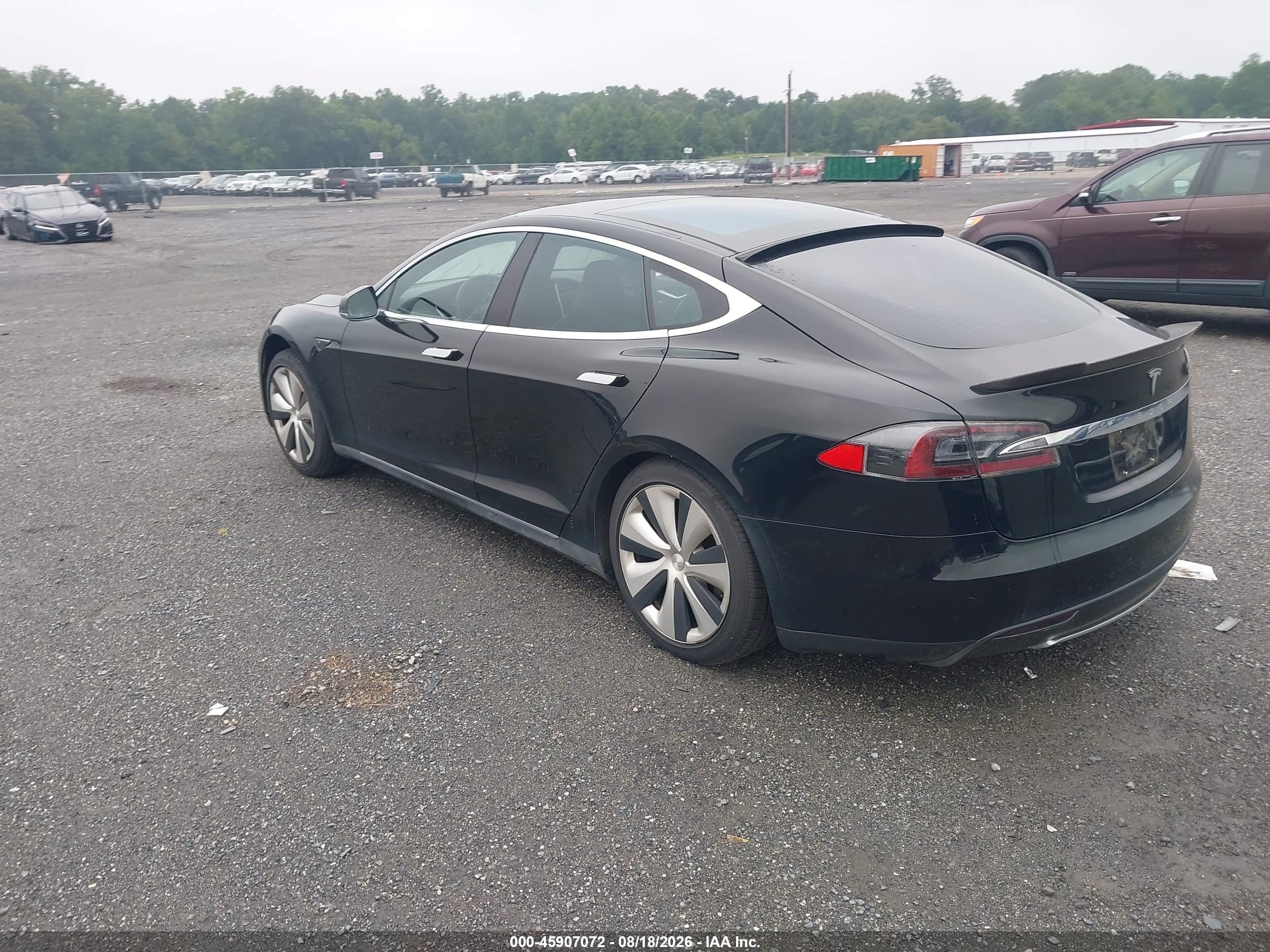 2013 Tesla Model S   Black vin: 5YJSA1CG2DFP14630