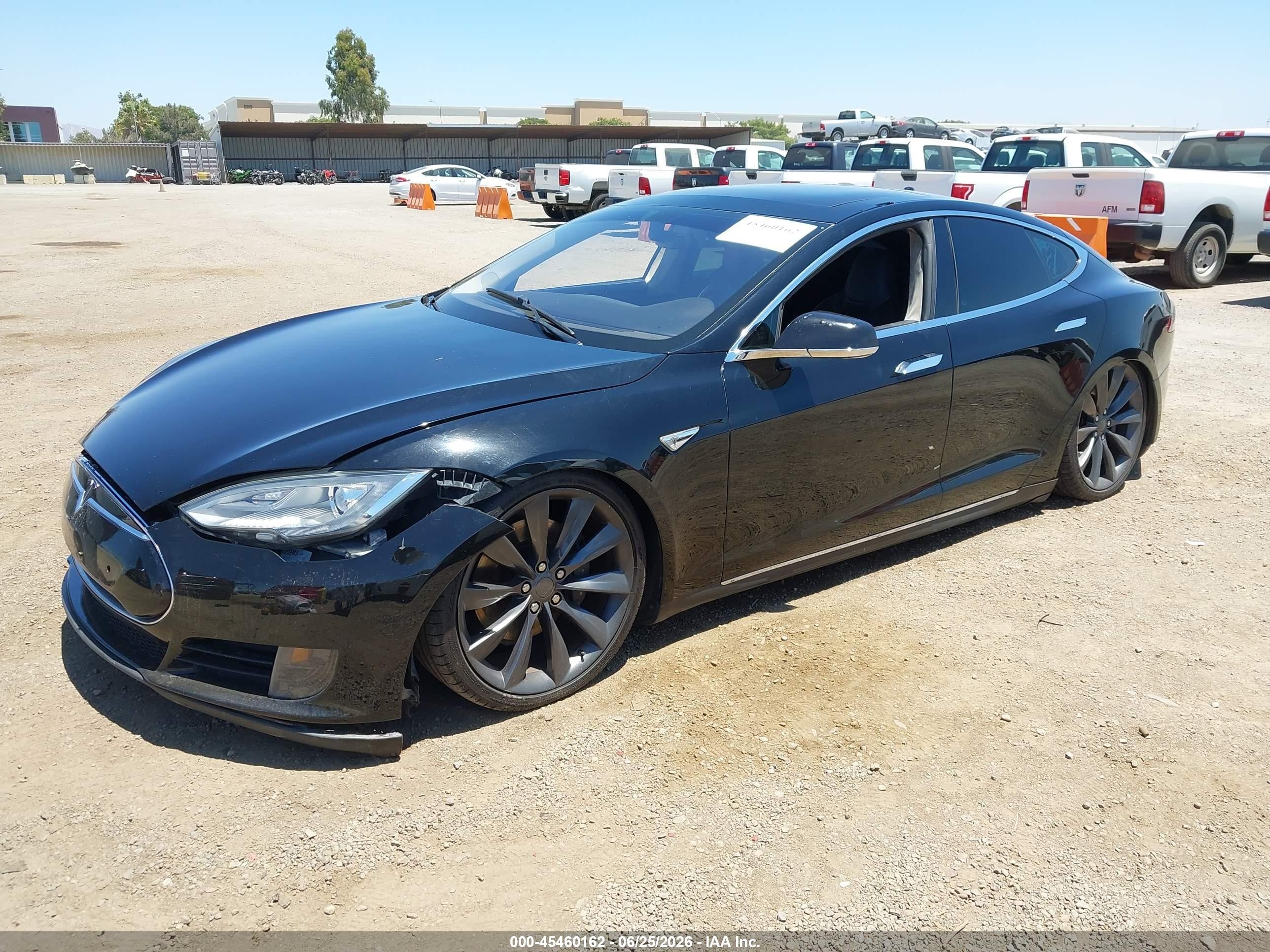 2013 Tesla Model S   Black vin: 5YJSA1CG2DFP20699