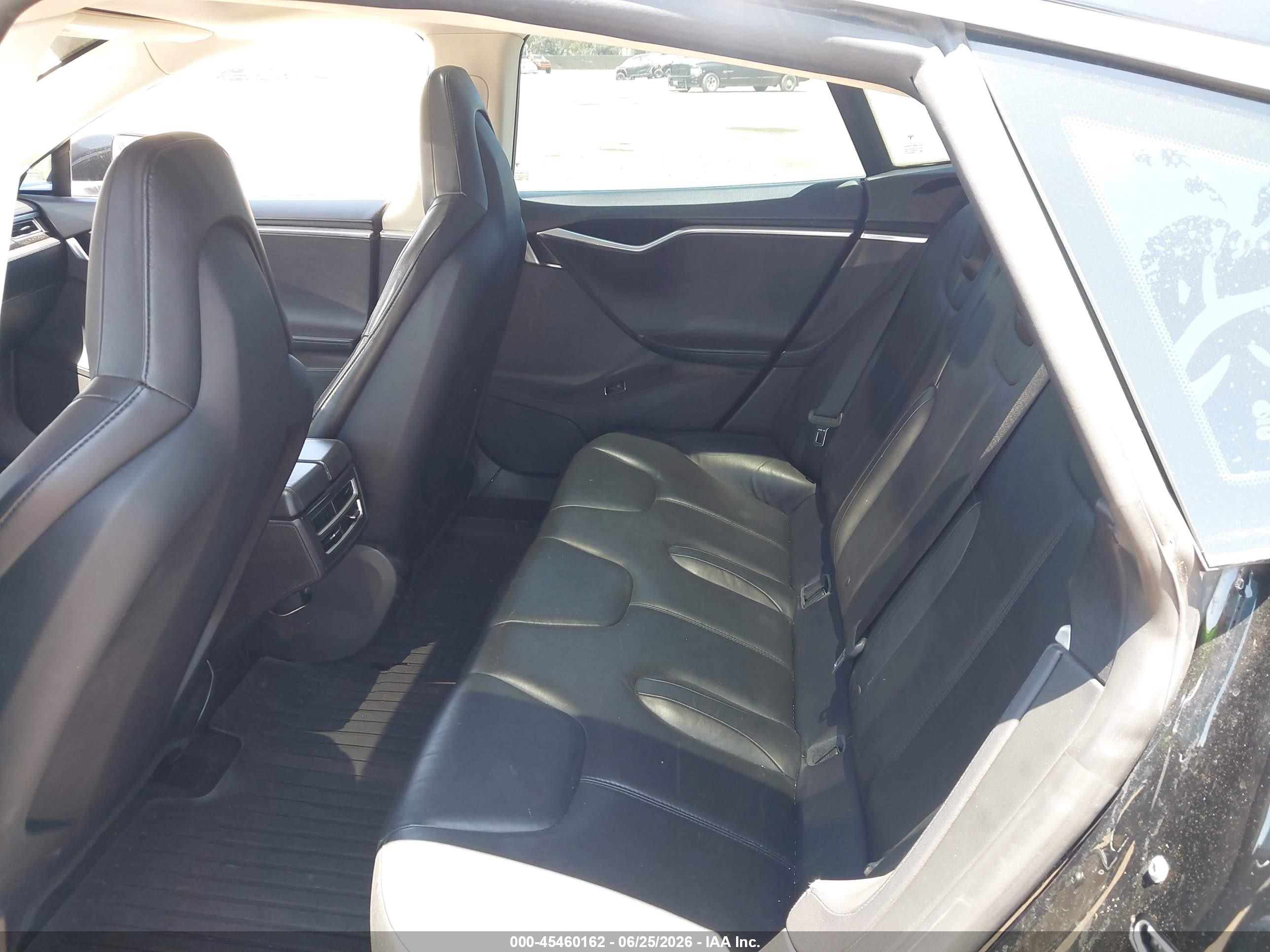 2013 Tesla Model S   Black vin: 5YJSA1CG2DFP20699