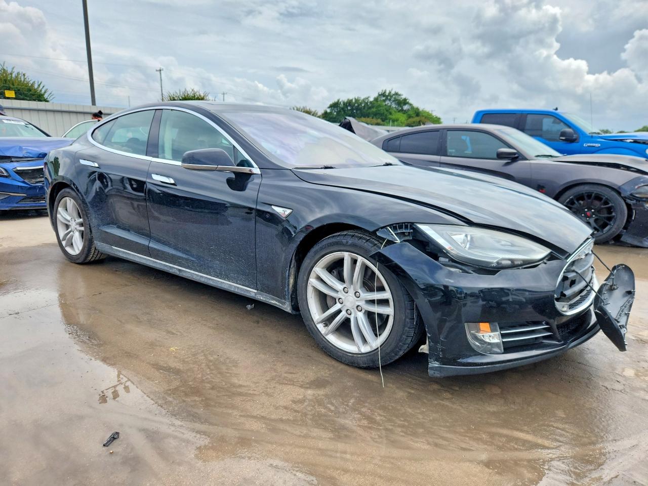2013 Tesla Model S Black vin: 5YJSA1CG2DFP28026