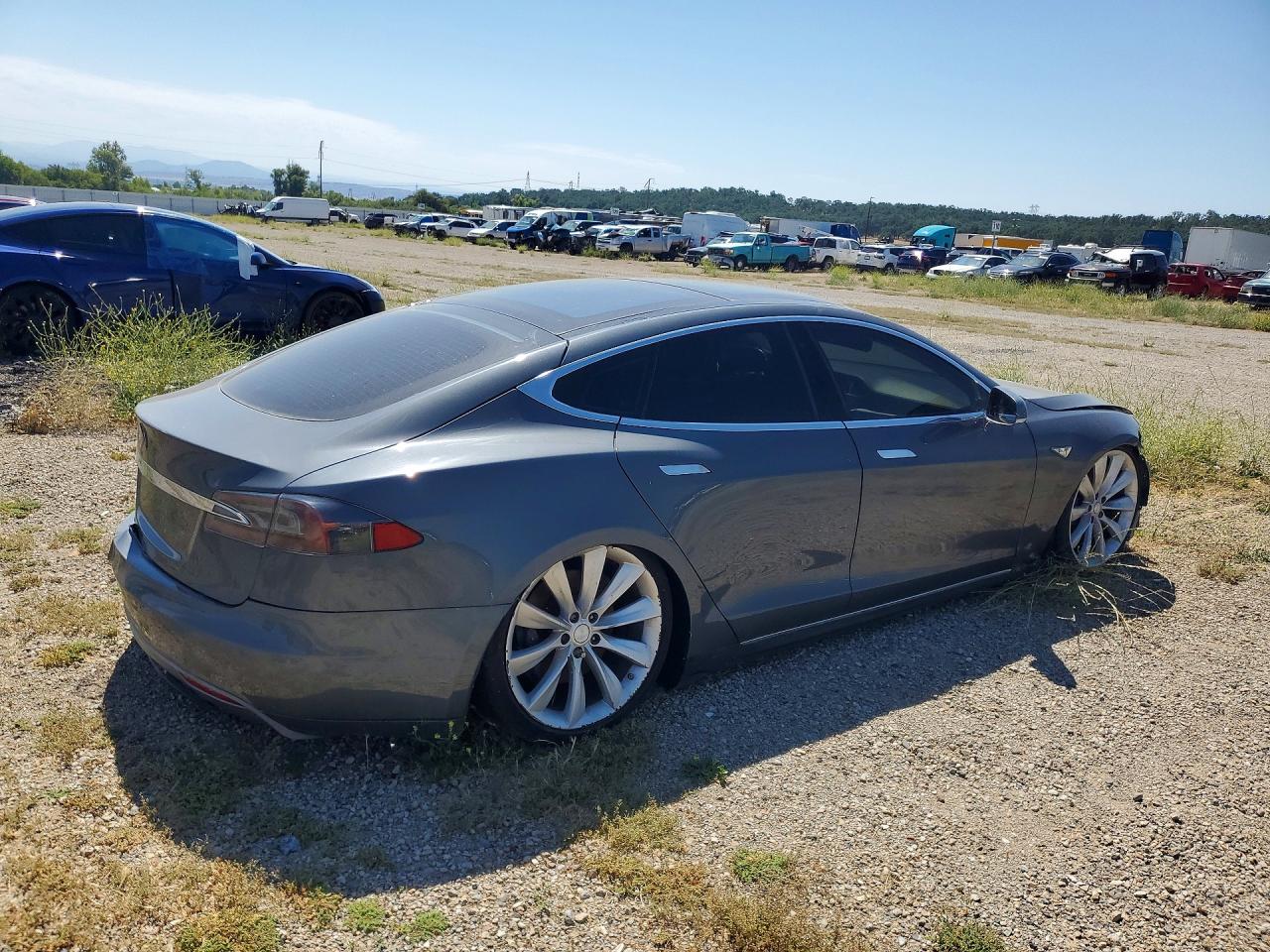 2013 Tesla Model S Gray vin: 5YJSA1CG3DFP03930