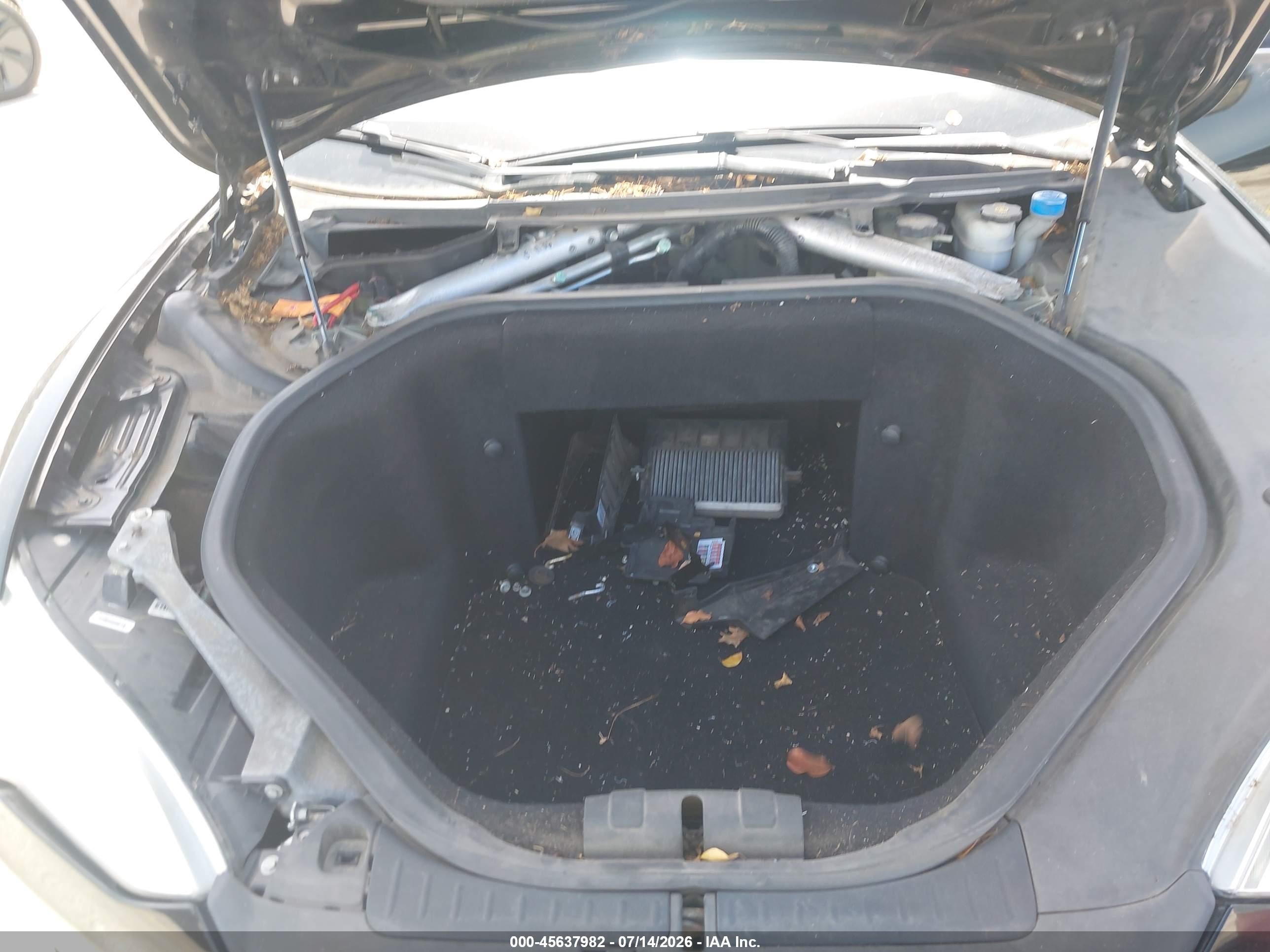 2013 Tesla Model S   Black vin: 5YJSA1CG3DFP24860
