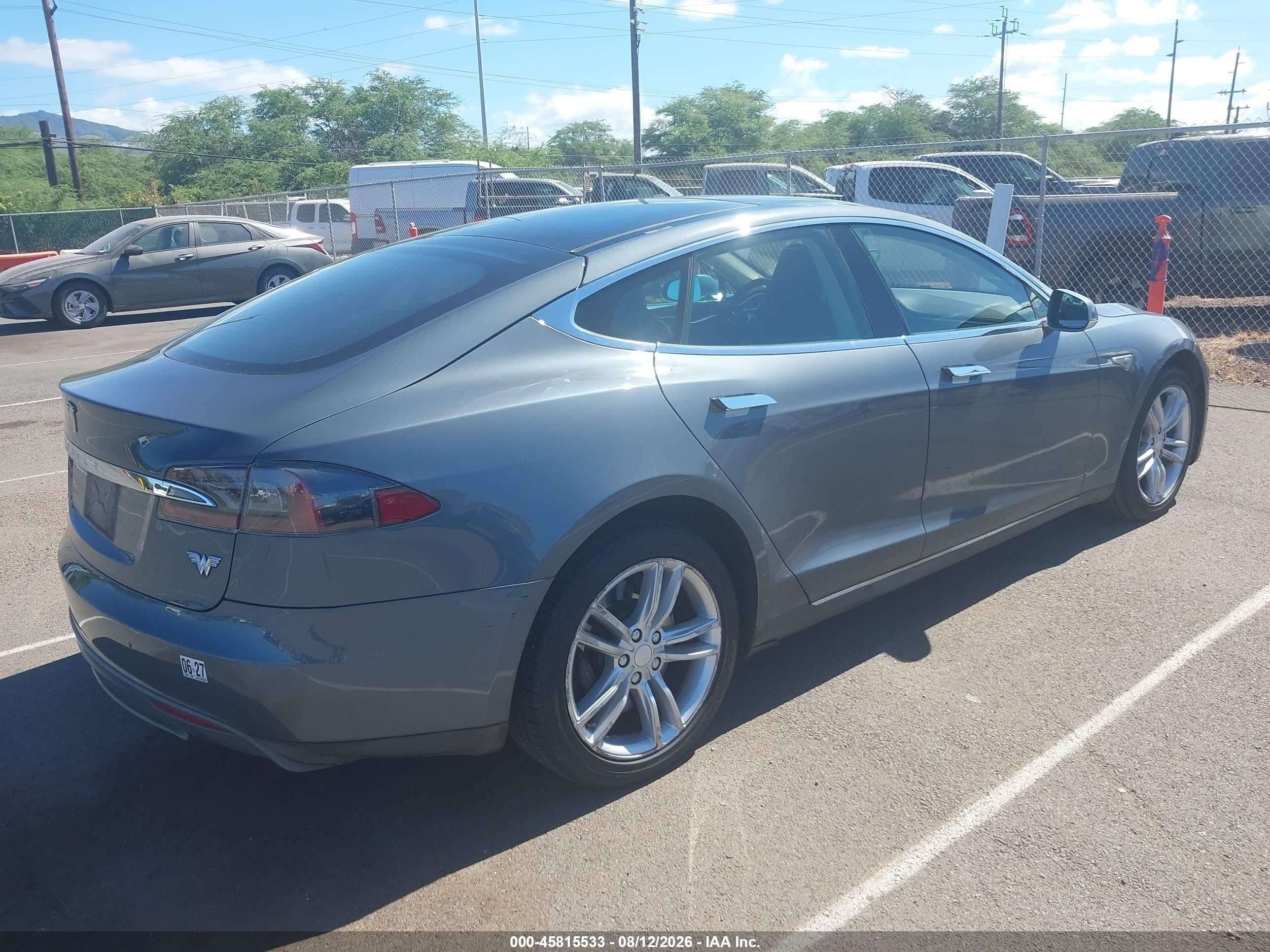 2013 Tesla Model S Gray vin: 5YJSA1CG4DFP03659