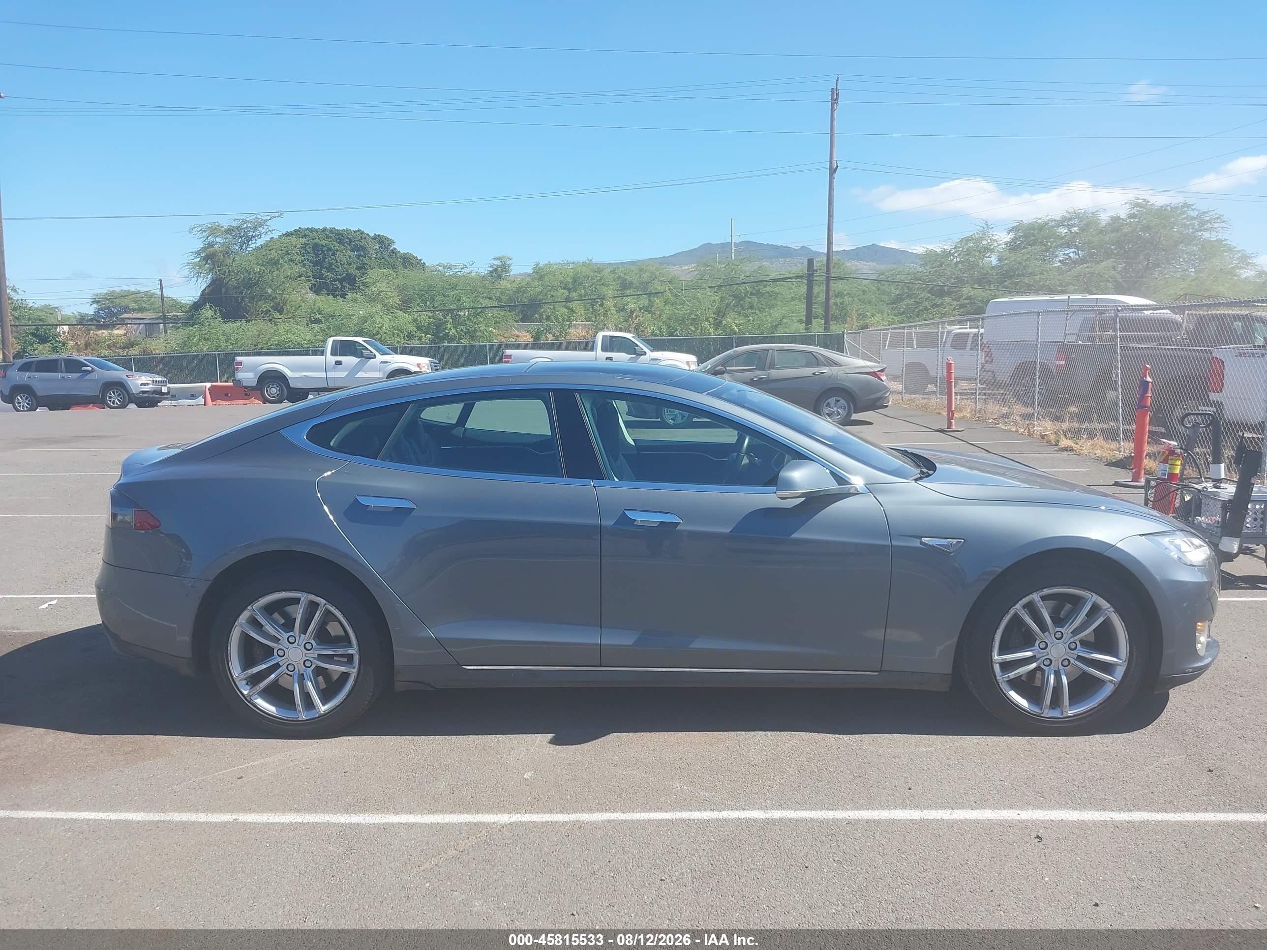 2013 Tesla Model S Gray vin: 5YJSA1CG4DFP03659