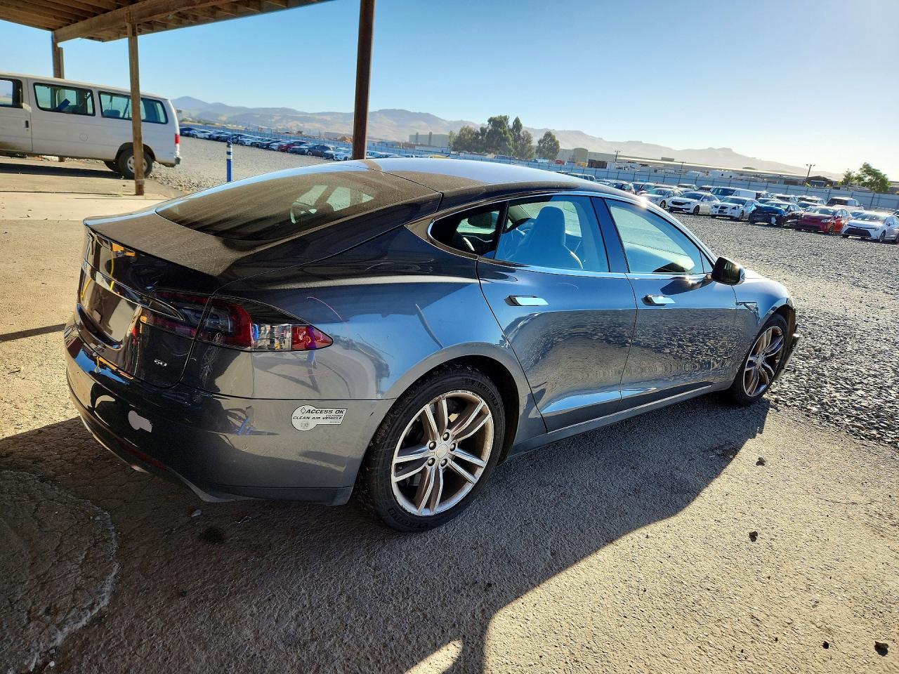 2013 Tesla Model S Gray vin: 5YJSA1CG6DFP17255