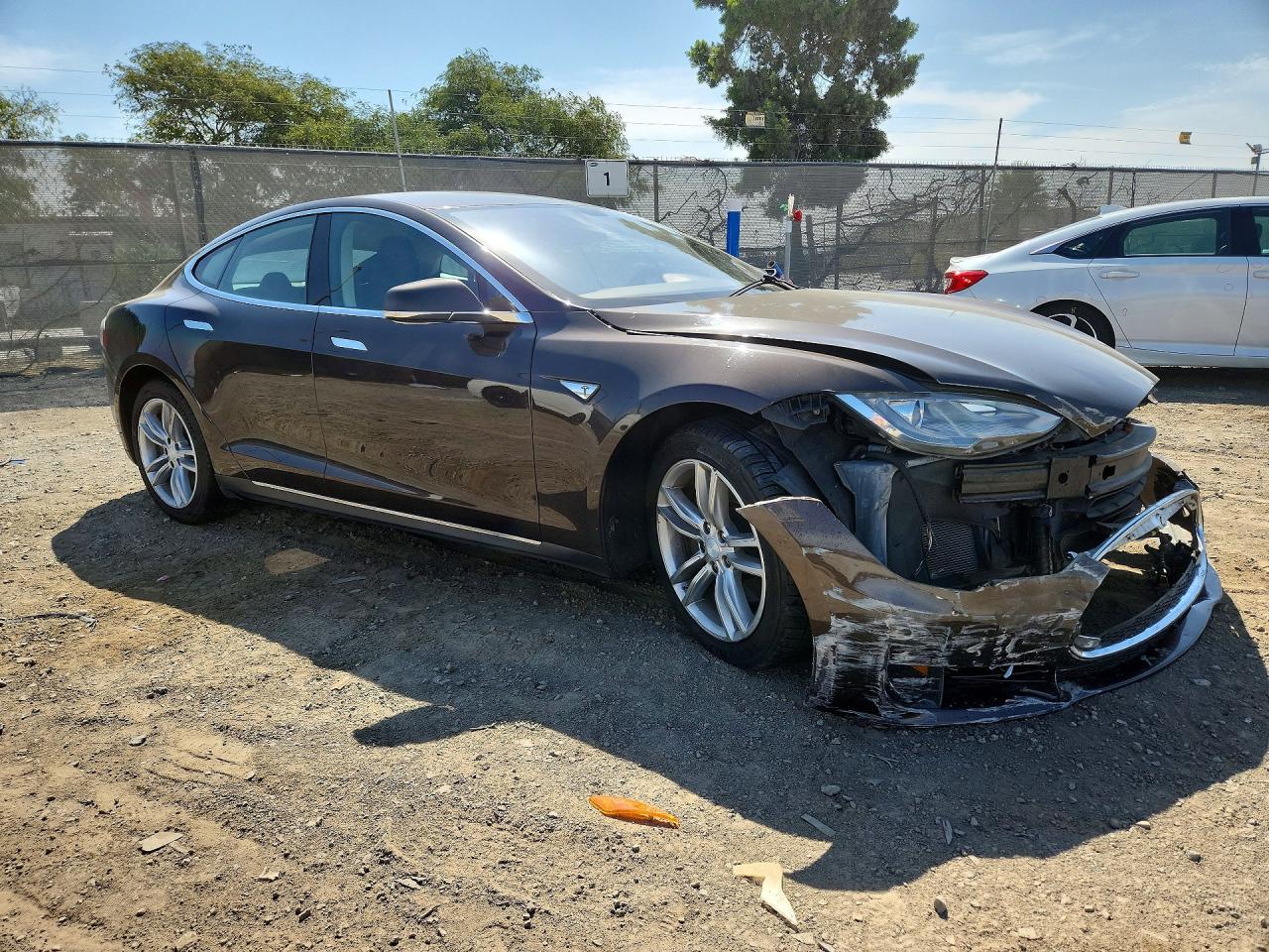 2013 Tesla Model S Brown vin: 5YJSA1CG7DFP19578