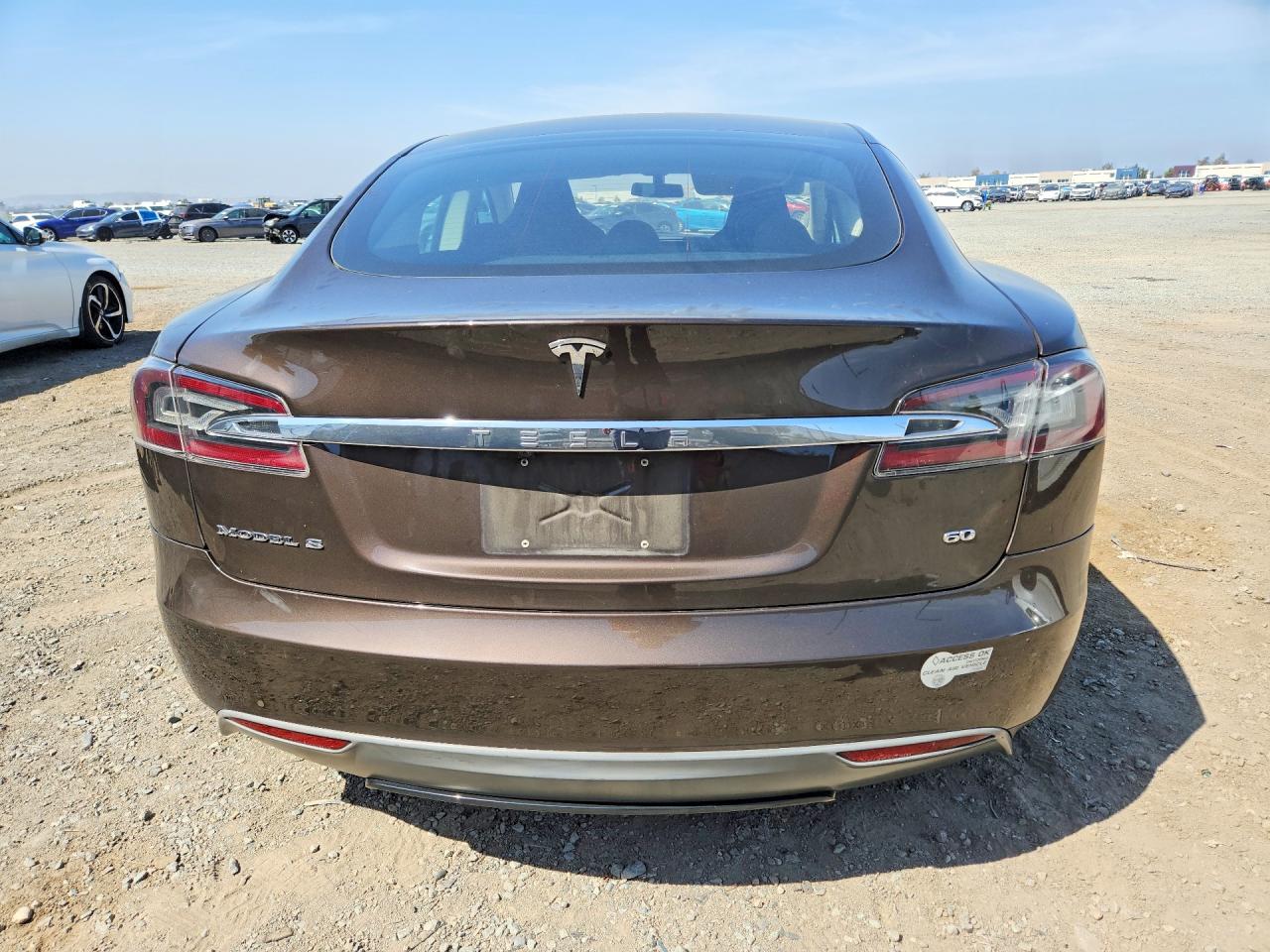 2013 Tesla Model S Brown vin: 5YJSA1CG7DFP19578