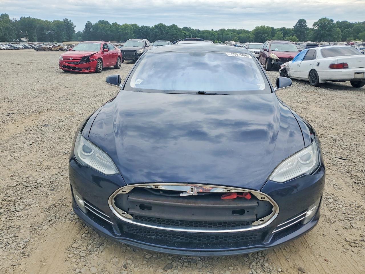 2013 Tesla Model S Blue vin: 5YJSA1CG8DFP04863