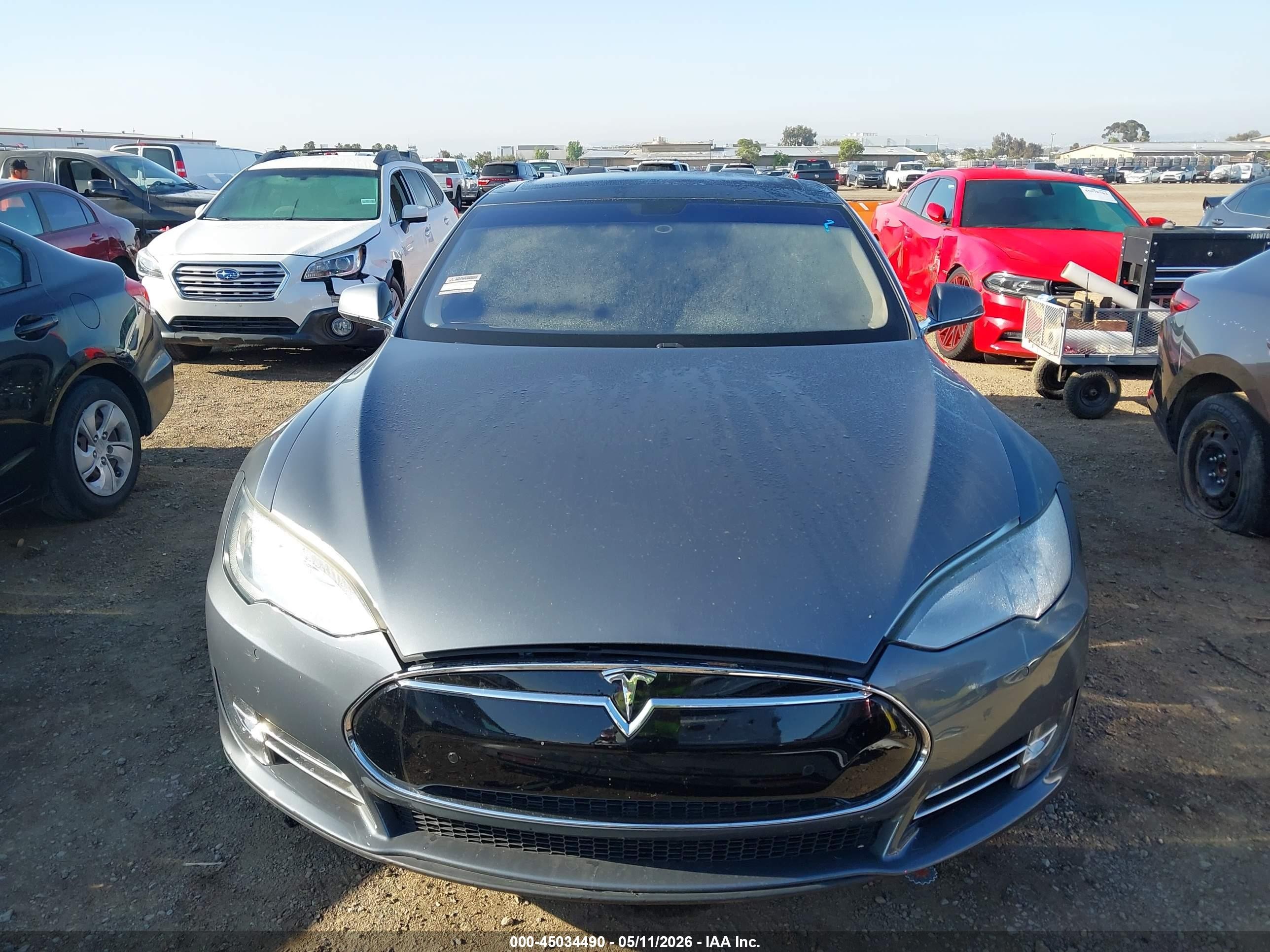2013 Tesla Model S   Gray vin: 5YJSA1CN0DFP20439