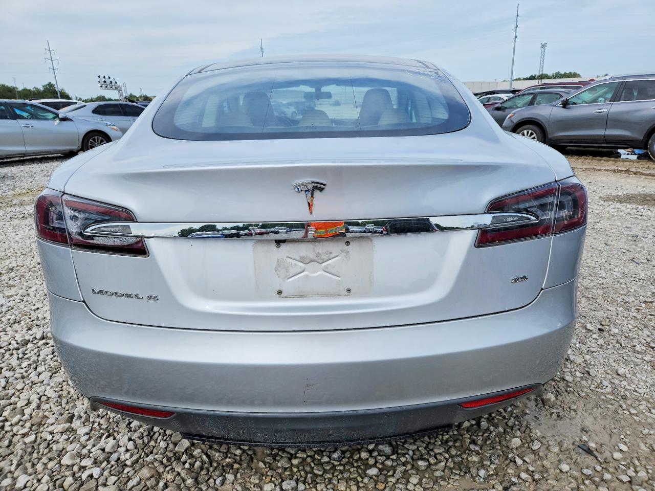 2013 Tesla Model S Silver vin: 5YJSA1CN0DFP22076