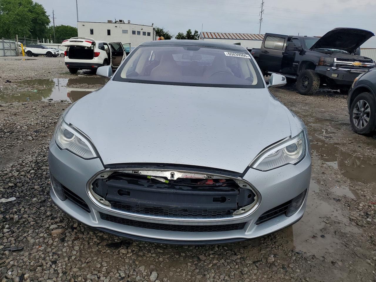 2013 Tesla Model S Silver vin: 5YJSA1CN0DFP22076