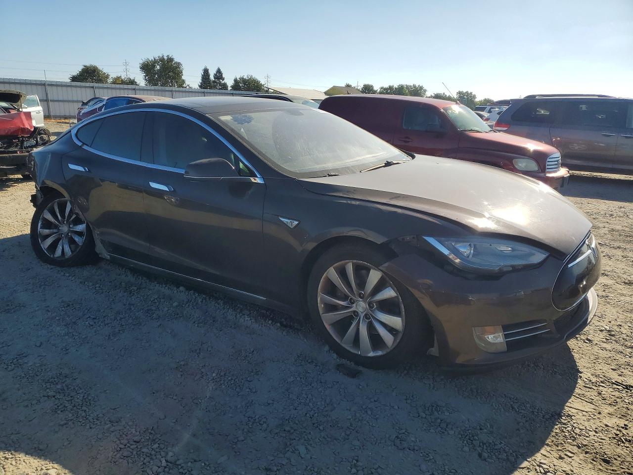 2013 Tesla Model S Brown vin: 5YJSA1CN1DFP27464