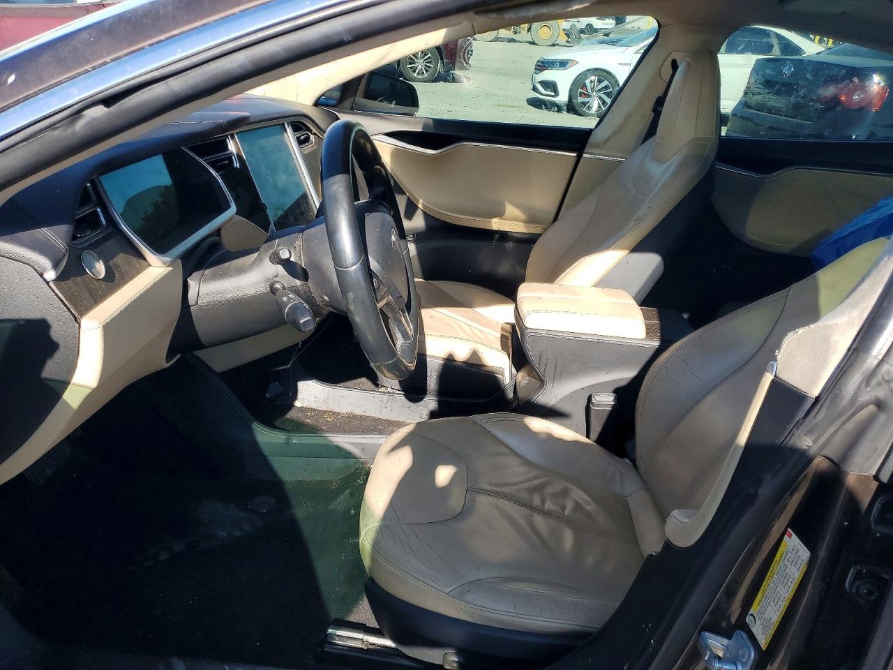 2013 Tesla Model S Brown vin: 5YJSA1CN1DFP27464