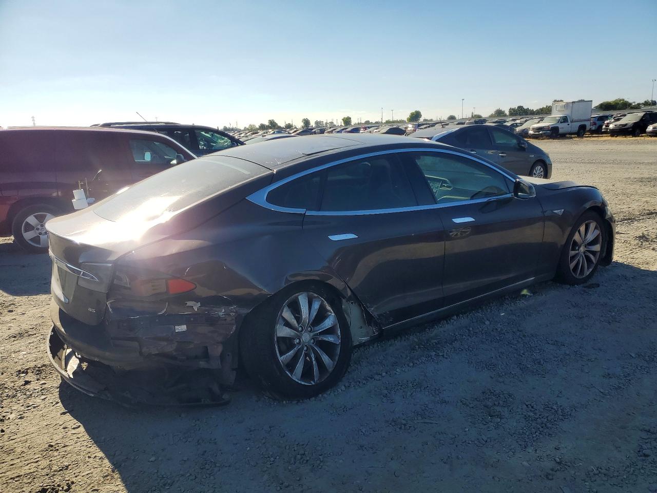 2013 Tesla Model S Brown vin: 5YJSA1CN1DFP27464