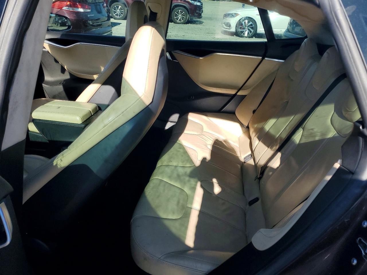 2013 Tesla Model S Brown vin: 5YJSA1CN1DFP27464
