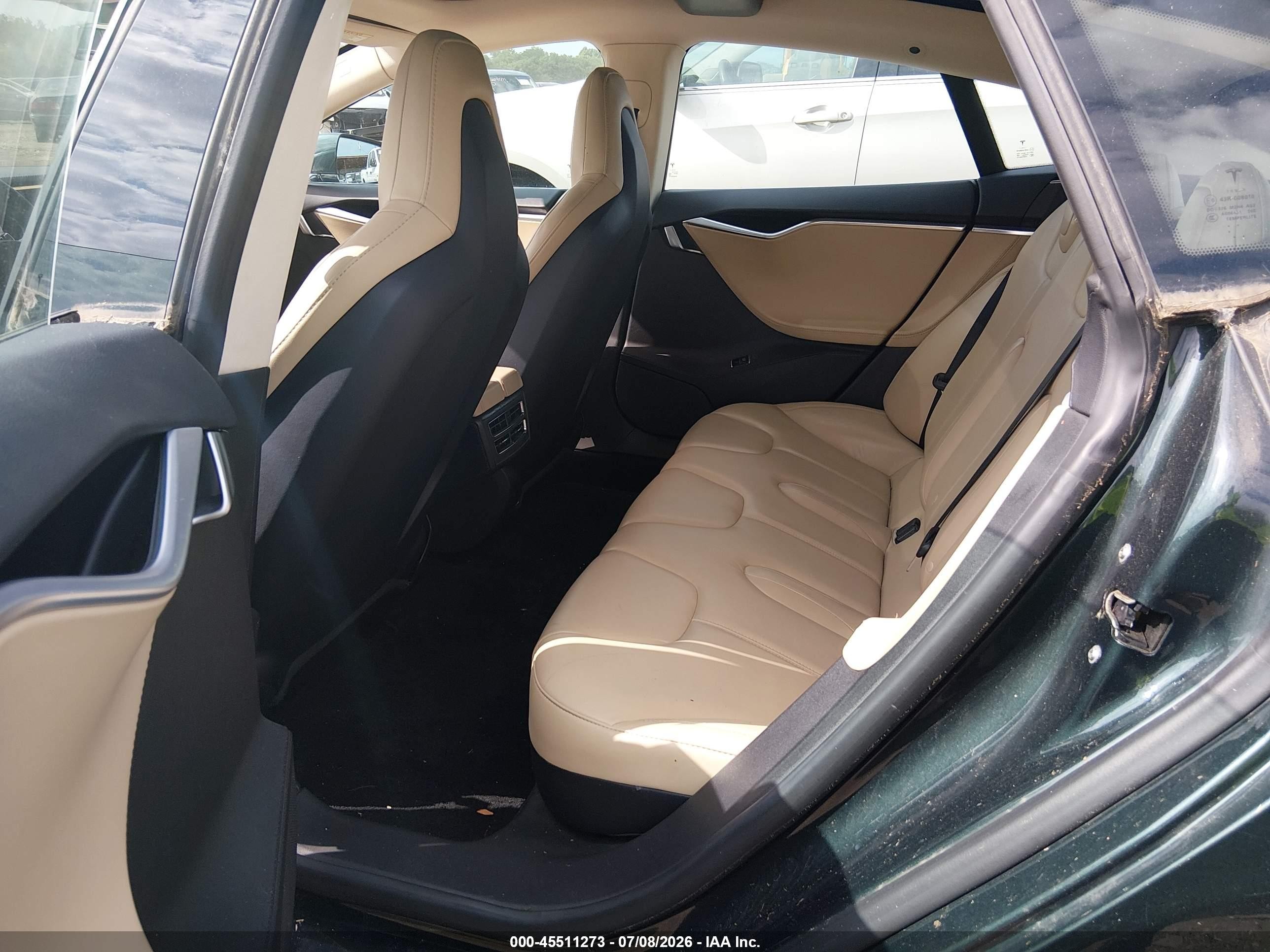 2013 Tesla Model S   Green vin: 5YJSA1CN2DFP05490