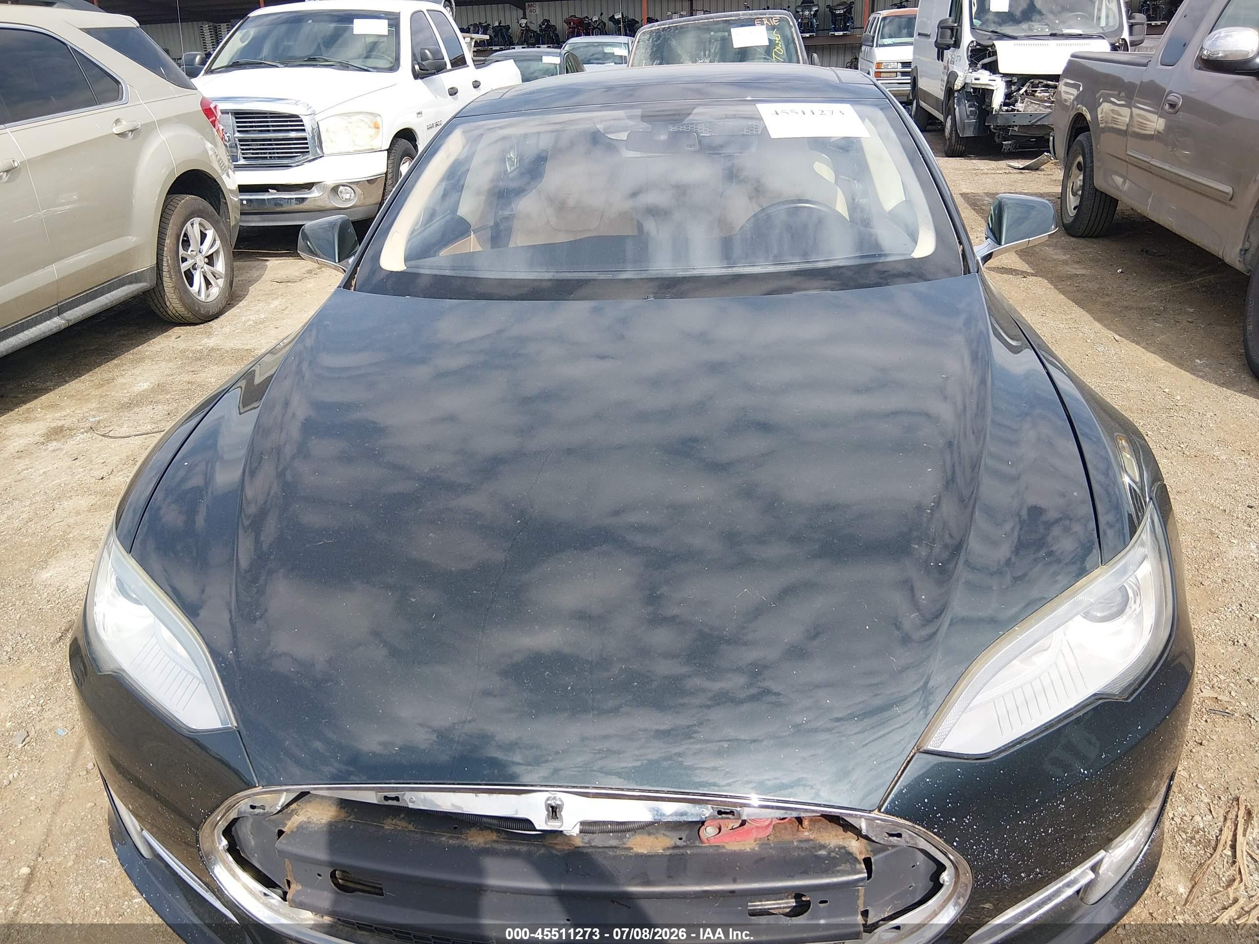 2013 Tesla Model S   Green vin: 5YJSA1CN2DFP05490