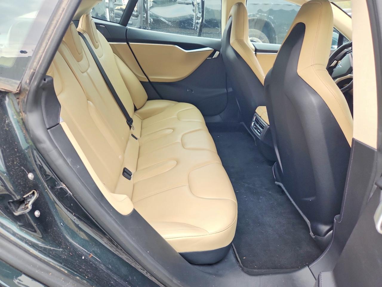 2013 Tesla Model S Green vin: 5YJSA1CN2DFP05490
