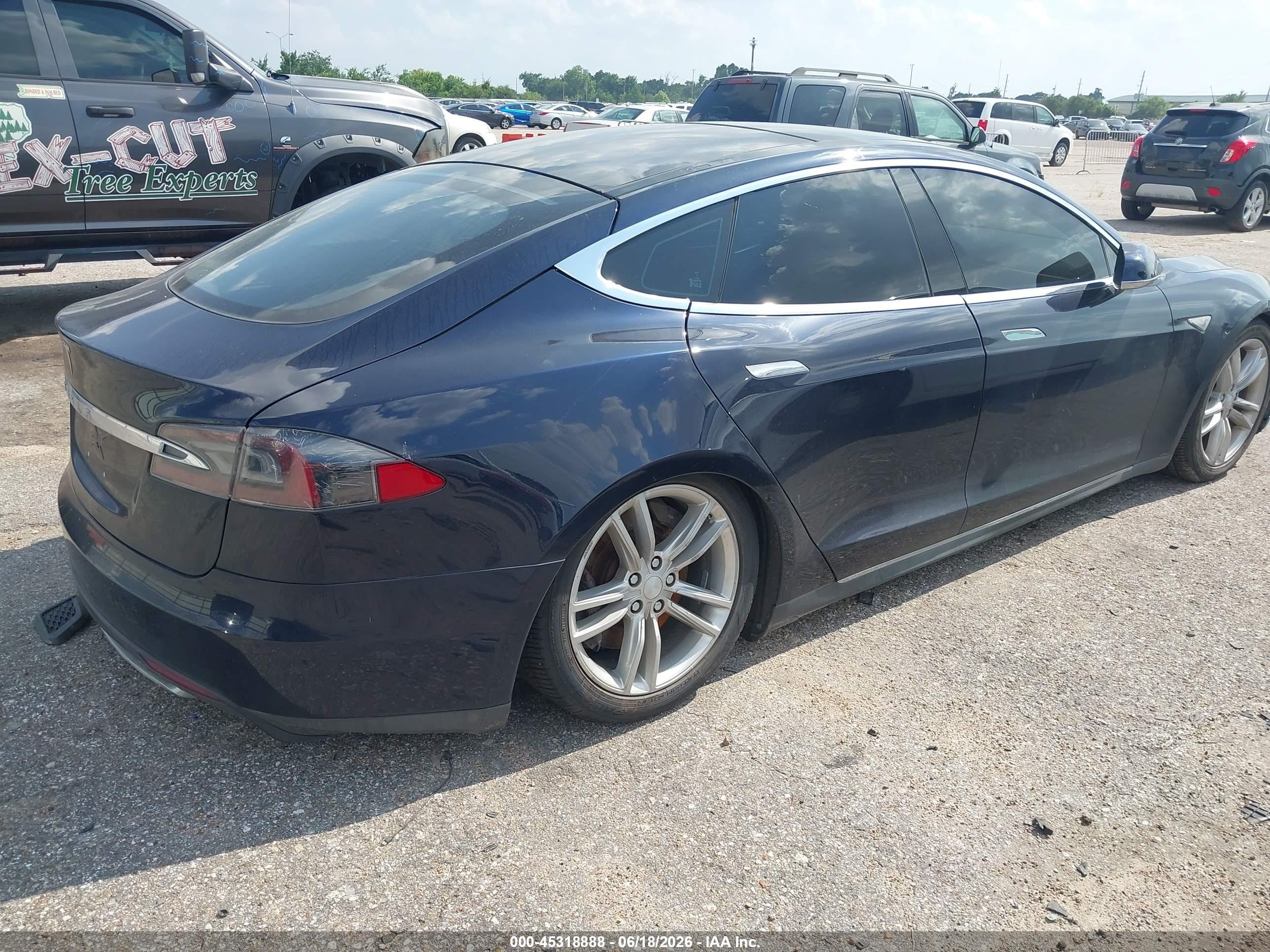 2012 Tesla Model S Signature Blue vin: 5YJSA1CN3CFP03116