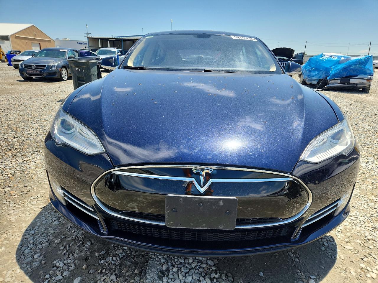 2013 Tesla Model S Blue vin: 5YJSA1CN3DFP14781