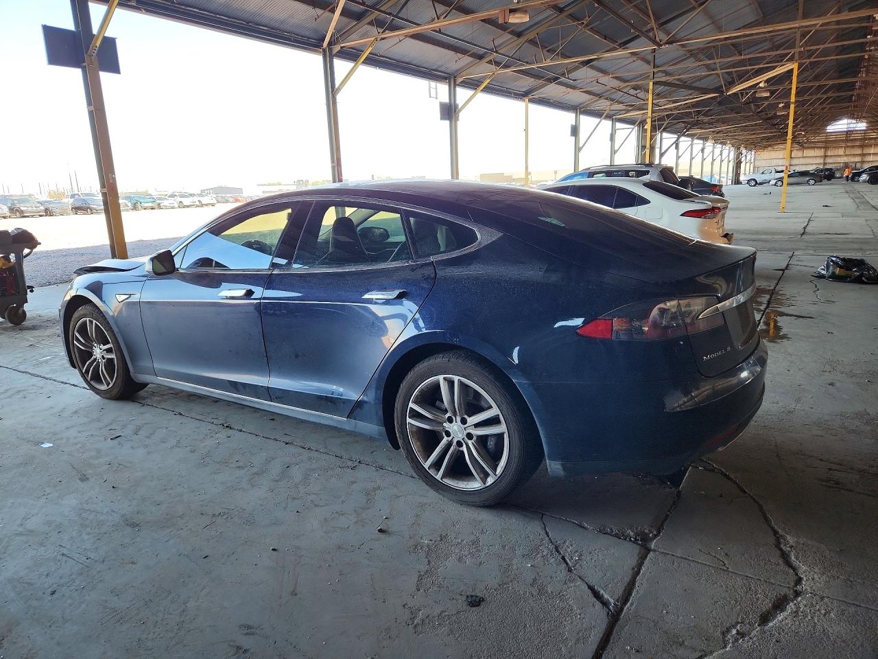 2013 Tesla Model S Blue vin: 5YJSA1CN3DFP27479