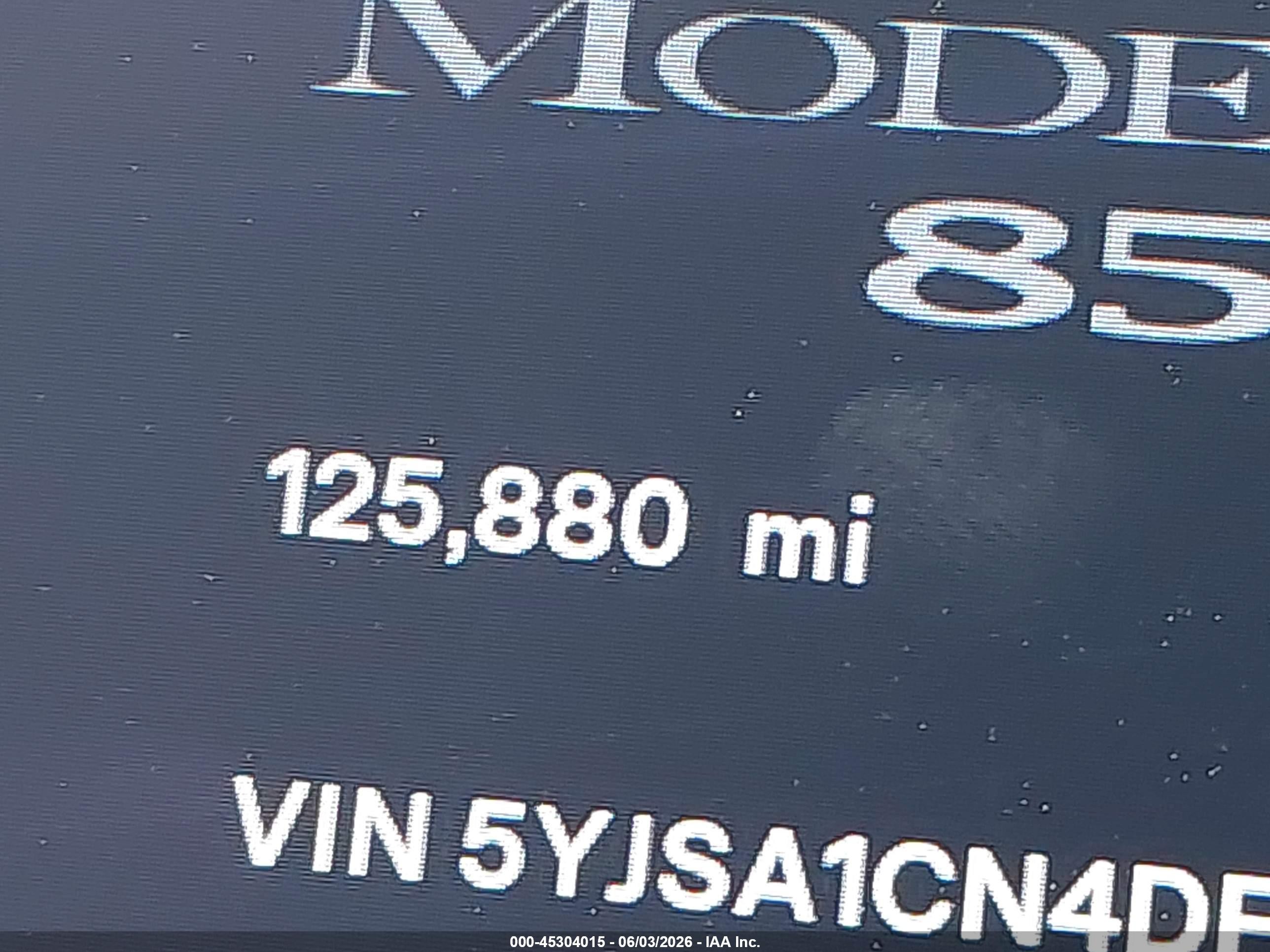 2013 Tesla Model S   Silver vin: 5YJSA1CN4DFP04115