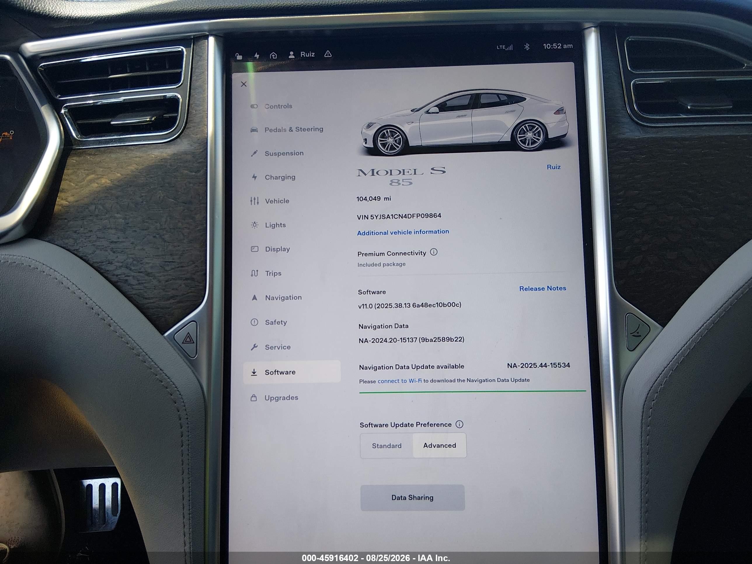 2013 Tesla Model S   White vin: 5YJSA1CN4DFP09864