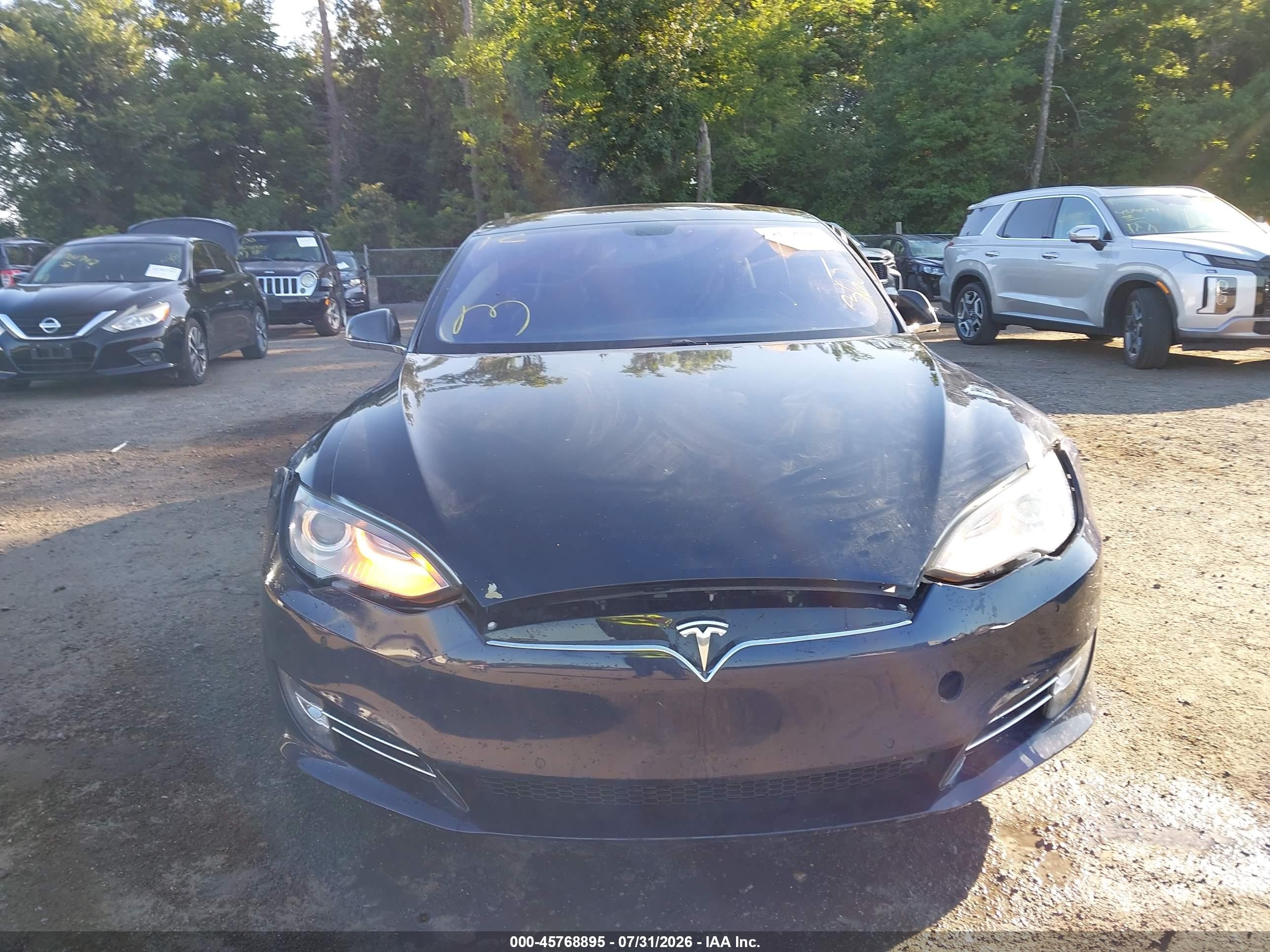 2013 Tesla Model S   Blue vin: 5YJSA1CN4DFP24316