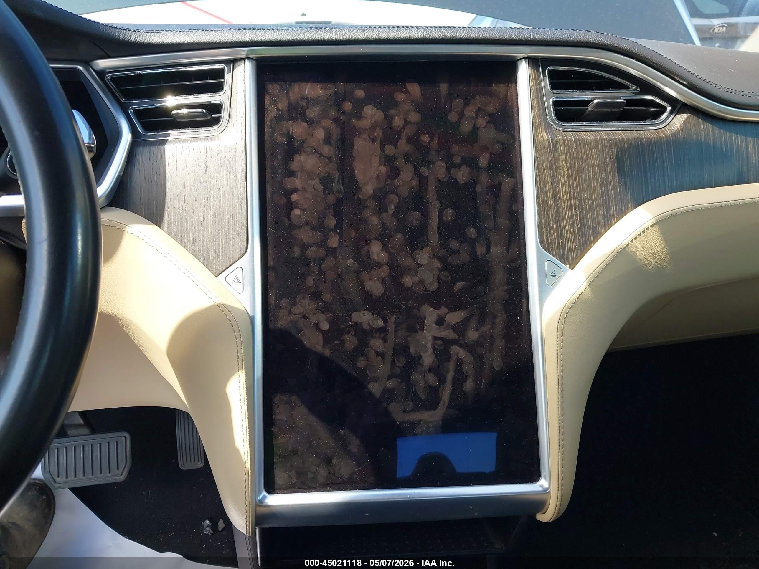 2013 Tesla Model S   Green vin: 5YJSA1CN5DFP03457