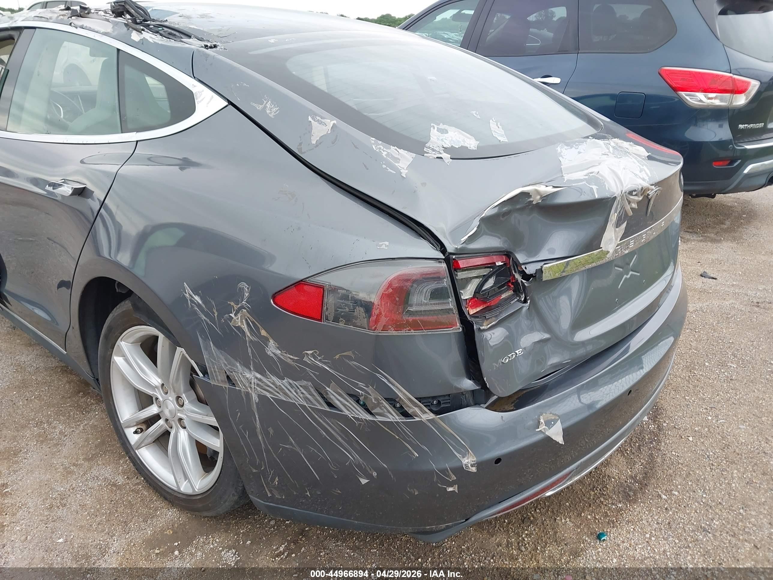 2013 Tesla Model S Gray vin: 5YJSA1CN5DFP21635