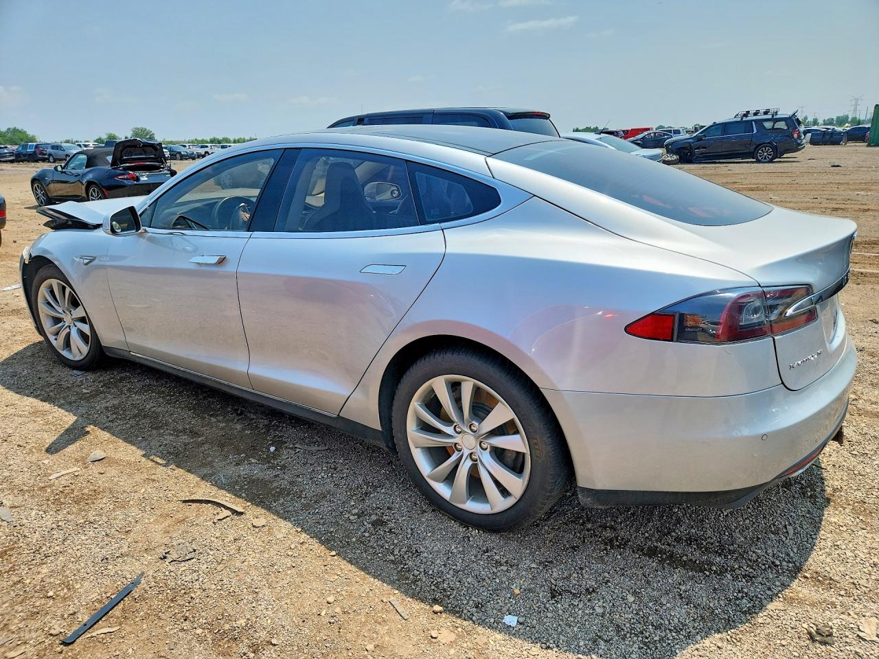 2013 Tesla Model S Silver vin: 5YJSA1CN6DFP22471