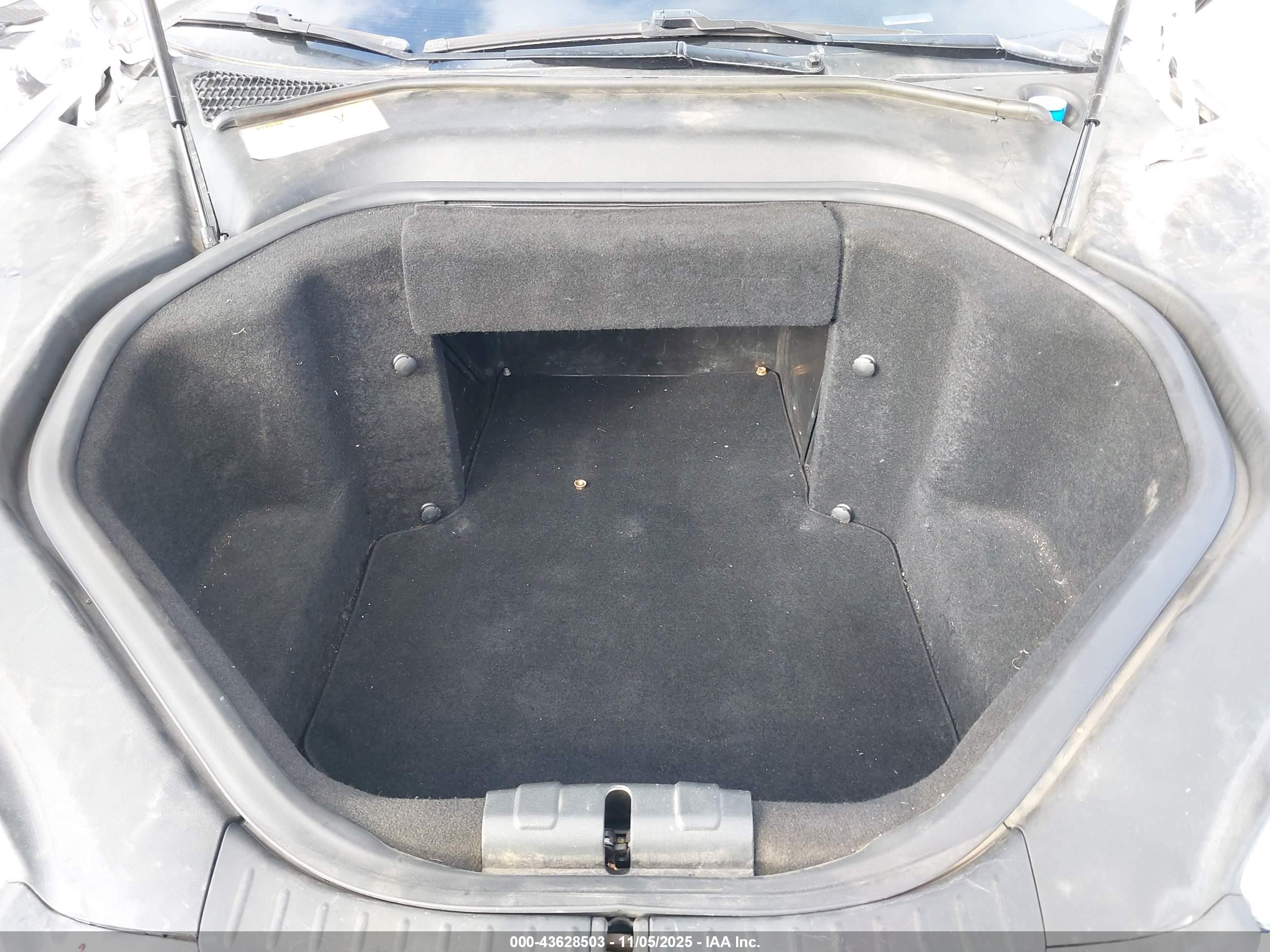 2013 Tesla Model S White vin: 5YJSA1CN6DFP28030