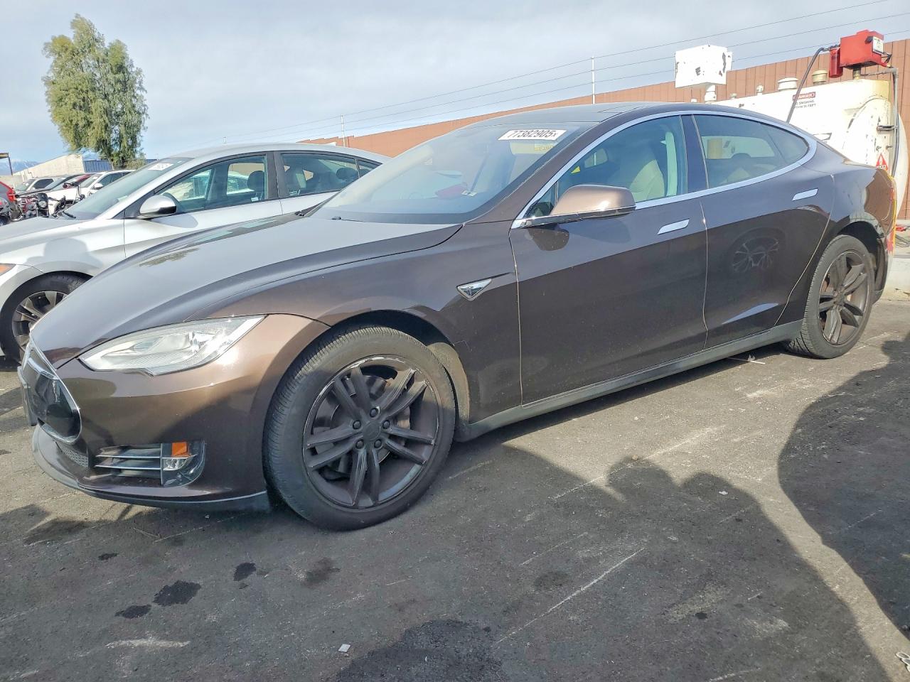 2013 Tesla Model S Brown vin: 5YJSA1CN7DFP04271