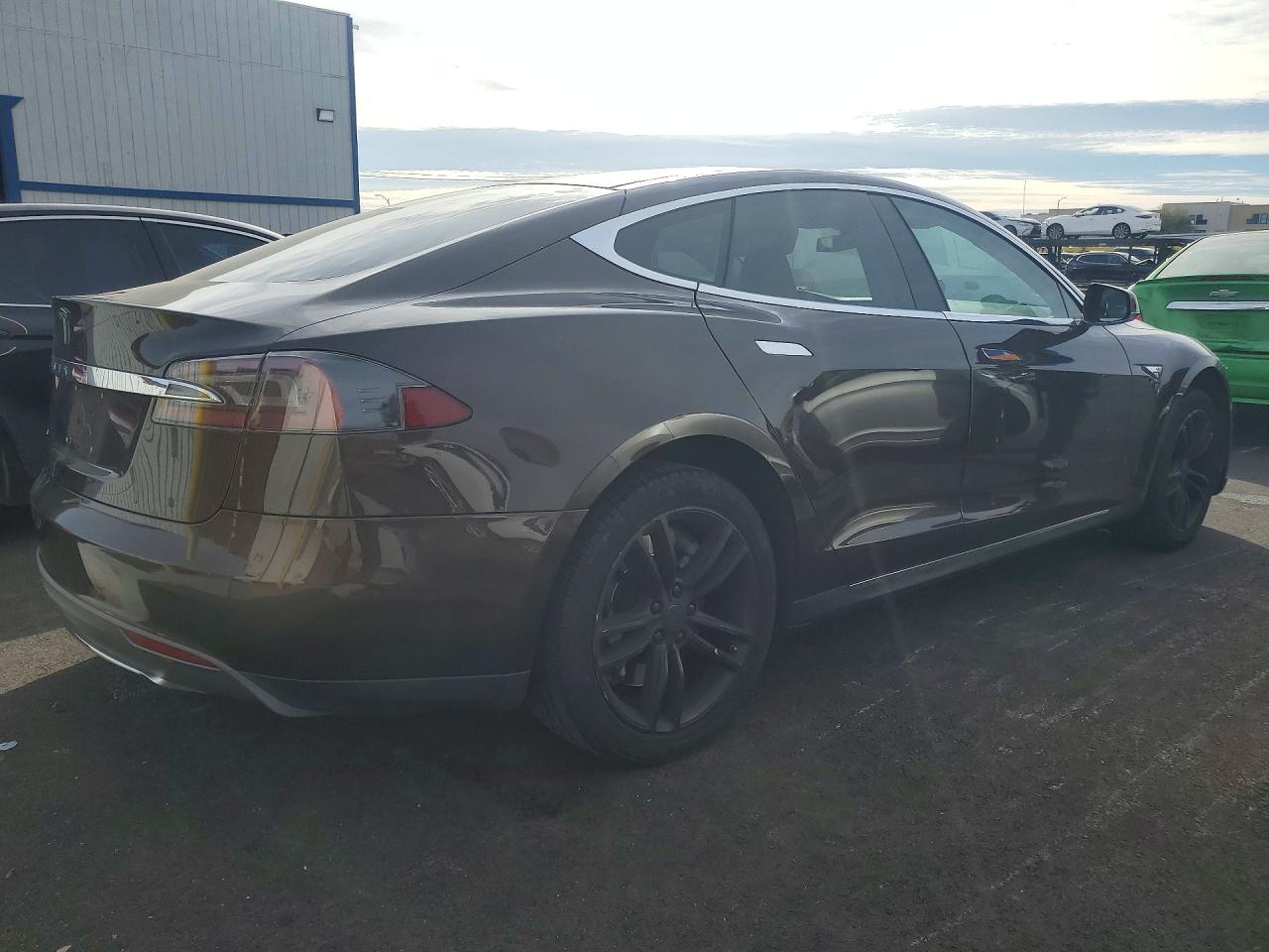 2013 Tesla Model S Brown vin: 5YJSA1CN7DFP04271