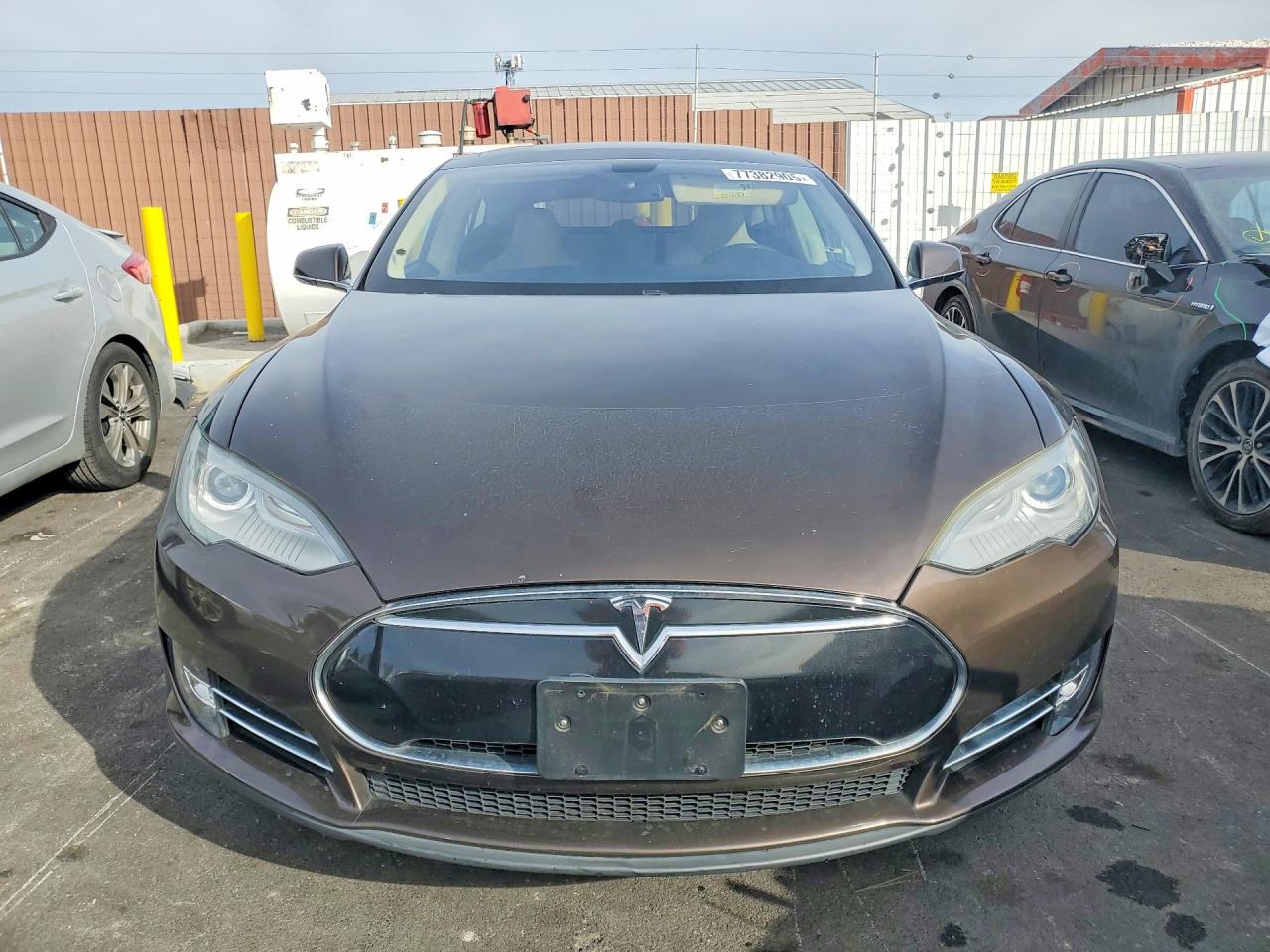 2013 Tesla Model S Brown vin: 5YJSA1CN7DFP04271