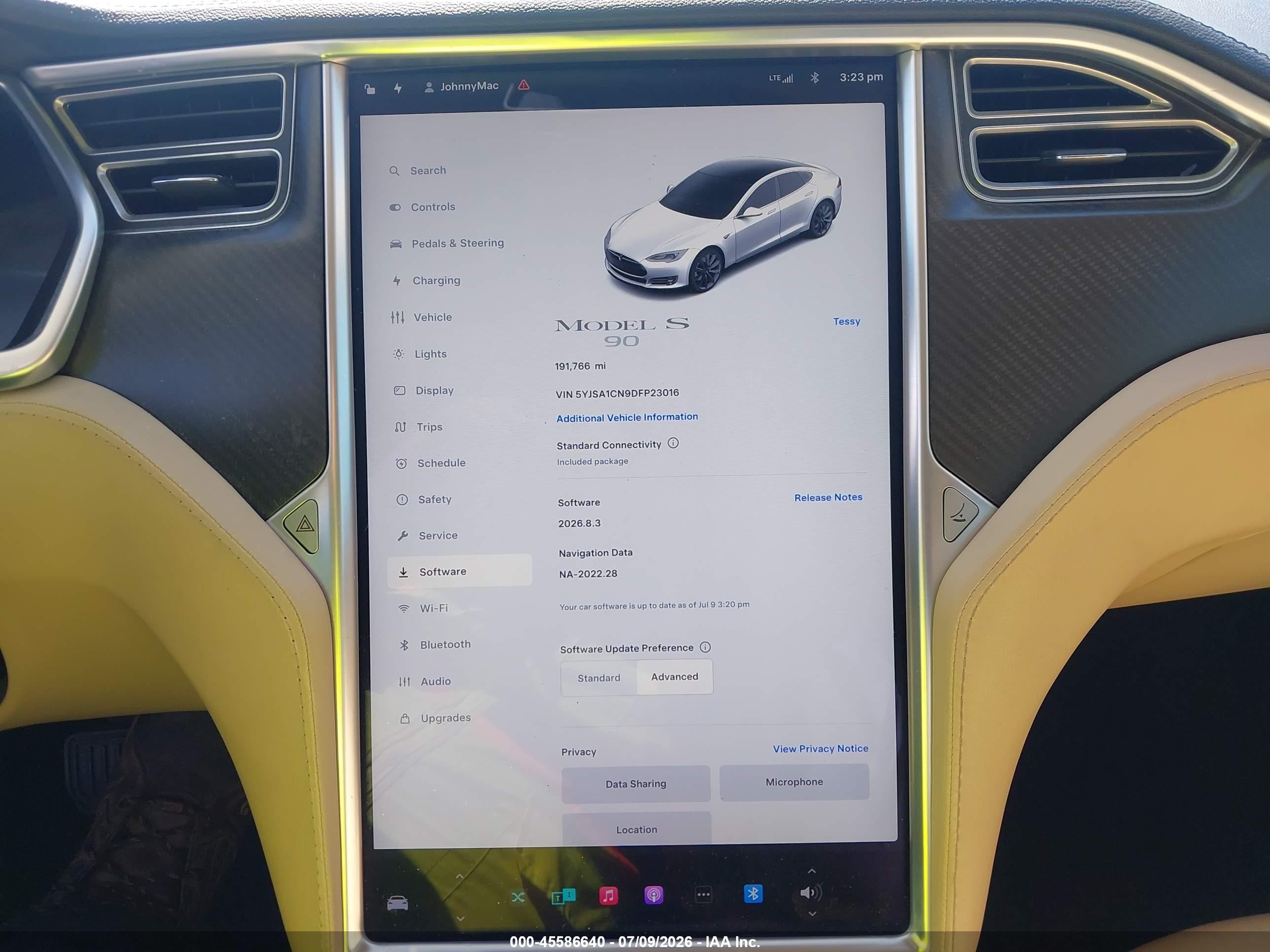 2013 Tesla Model S   White vin: 5YJSA1CN9DFP23016