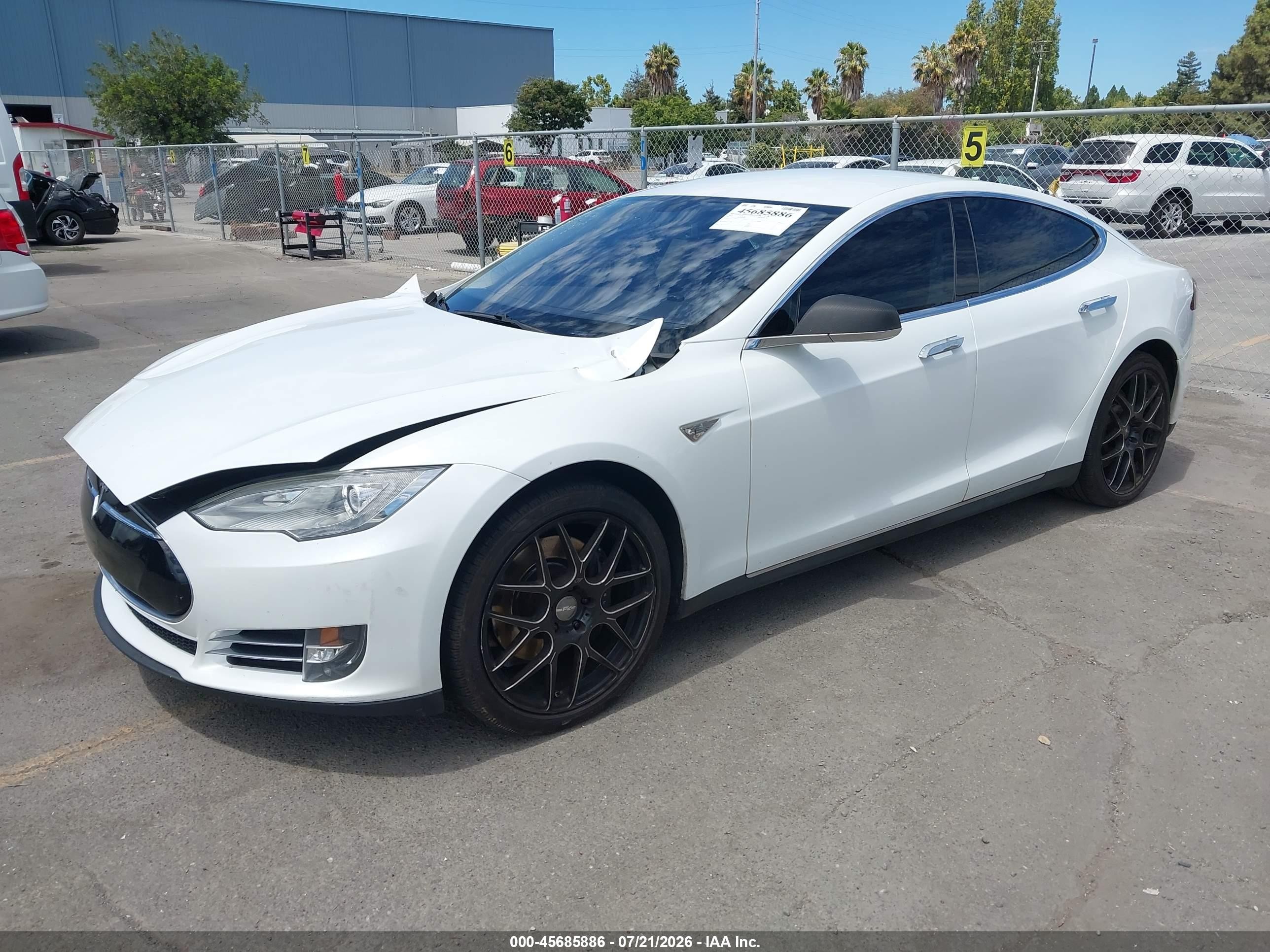 2012 Tesla Model S Signature White vin: 5YJSA1CNXCFP02948