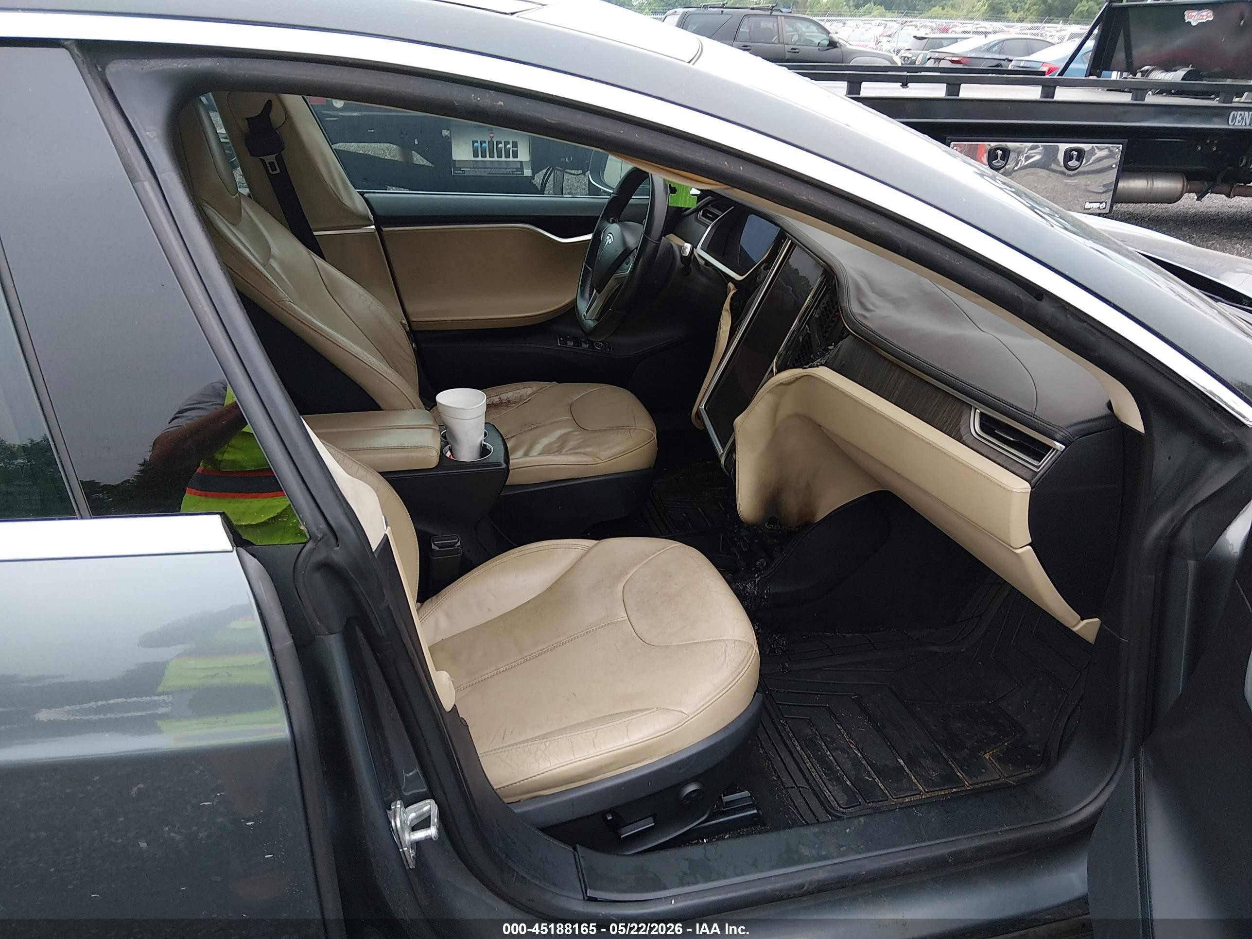 2013 Tesla Model S   Gray vin: 5YJSA1CNXDFP16396