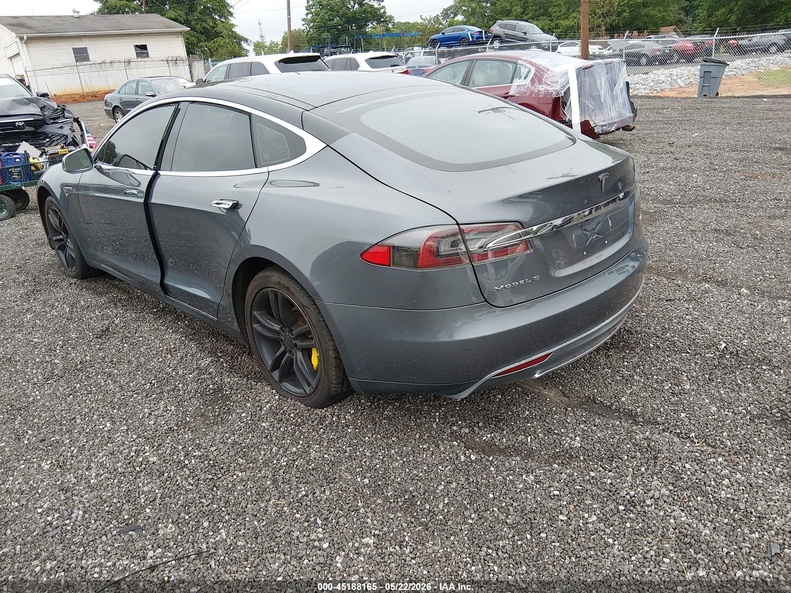 2013 Tesla Model S   Gray vin: 5YJSA1CNXDFP16396