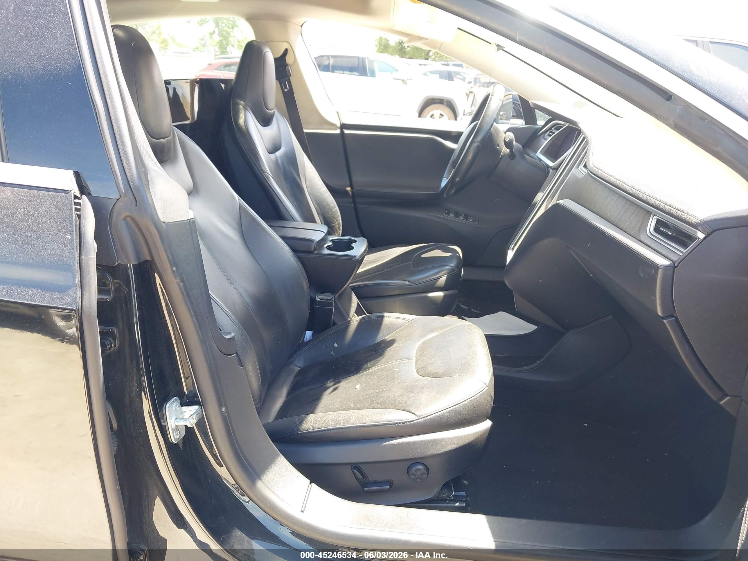 2013 Tesla Model S Black vin: 5YJSA1CNXDFP21520