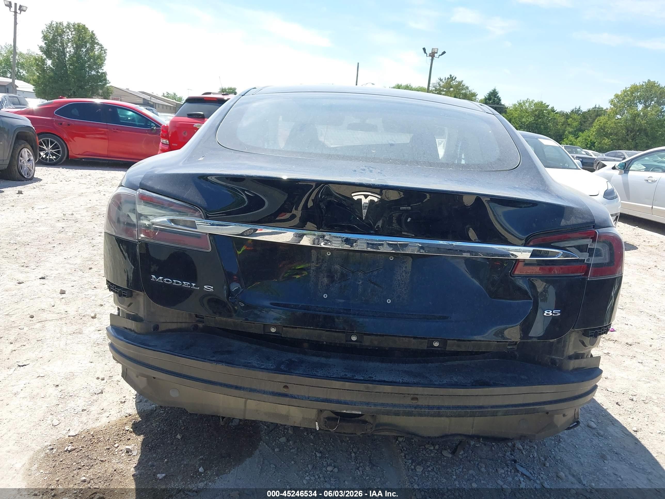 2013 Tesla Model S Black vin: 5YJSA1CNXDFP21520