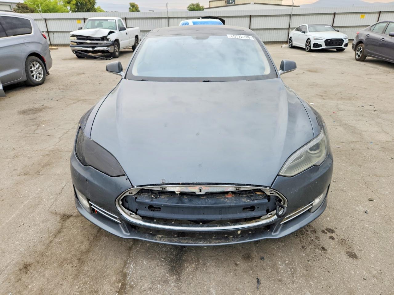 2013 Tesla Model S Blue vin: 5YJSA1CNXDFP28886